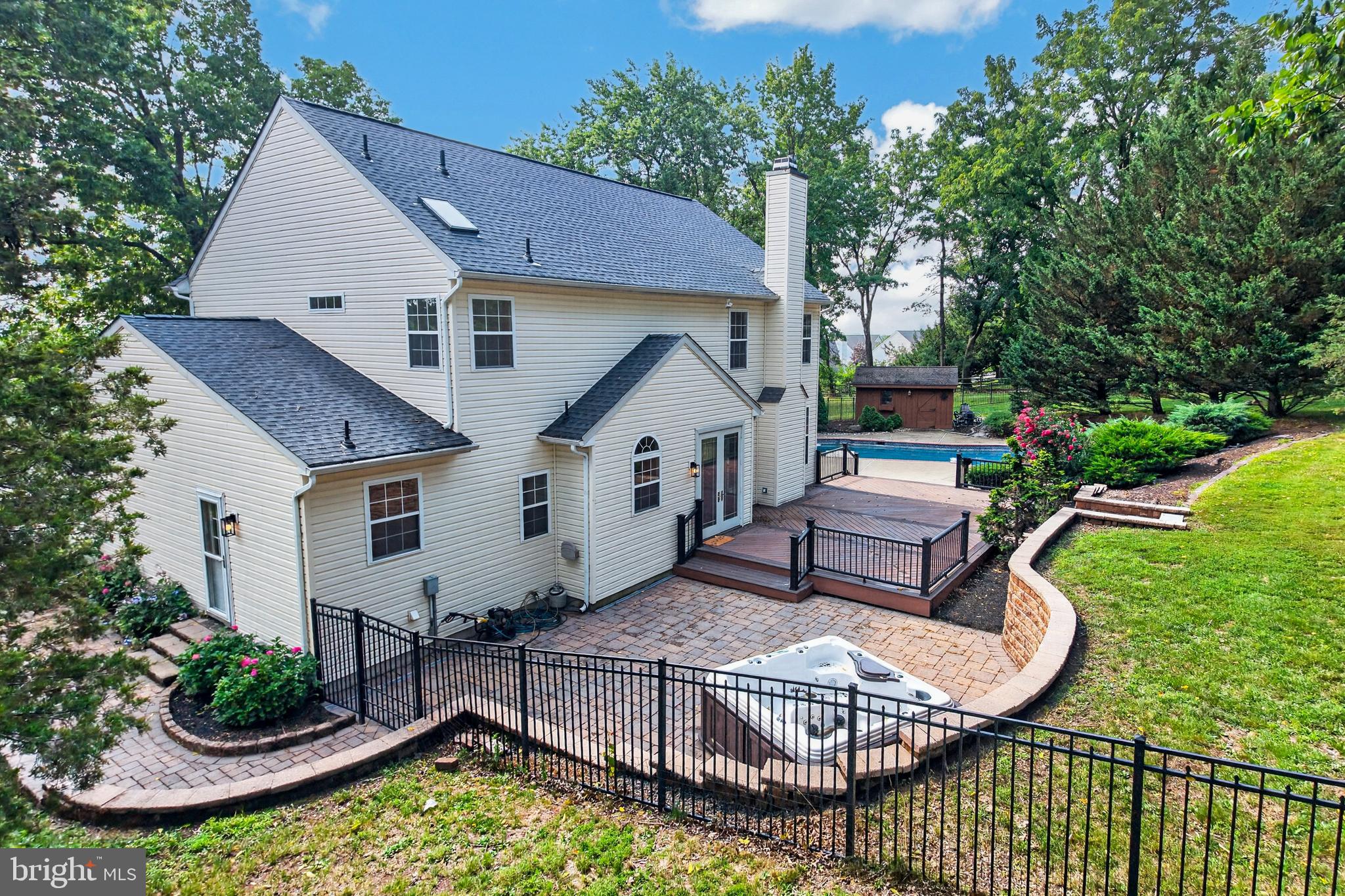 1341 MEADOWVIEW DRIVE