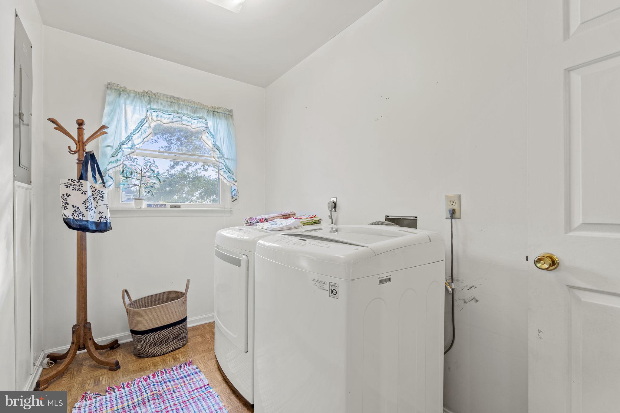 WOODLAWN - Residential