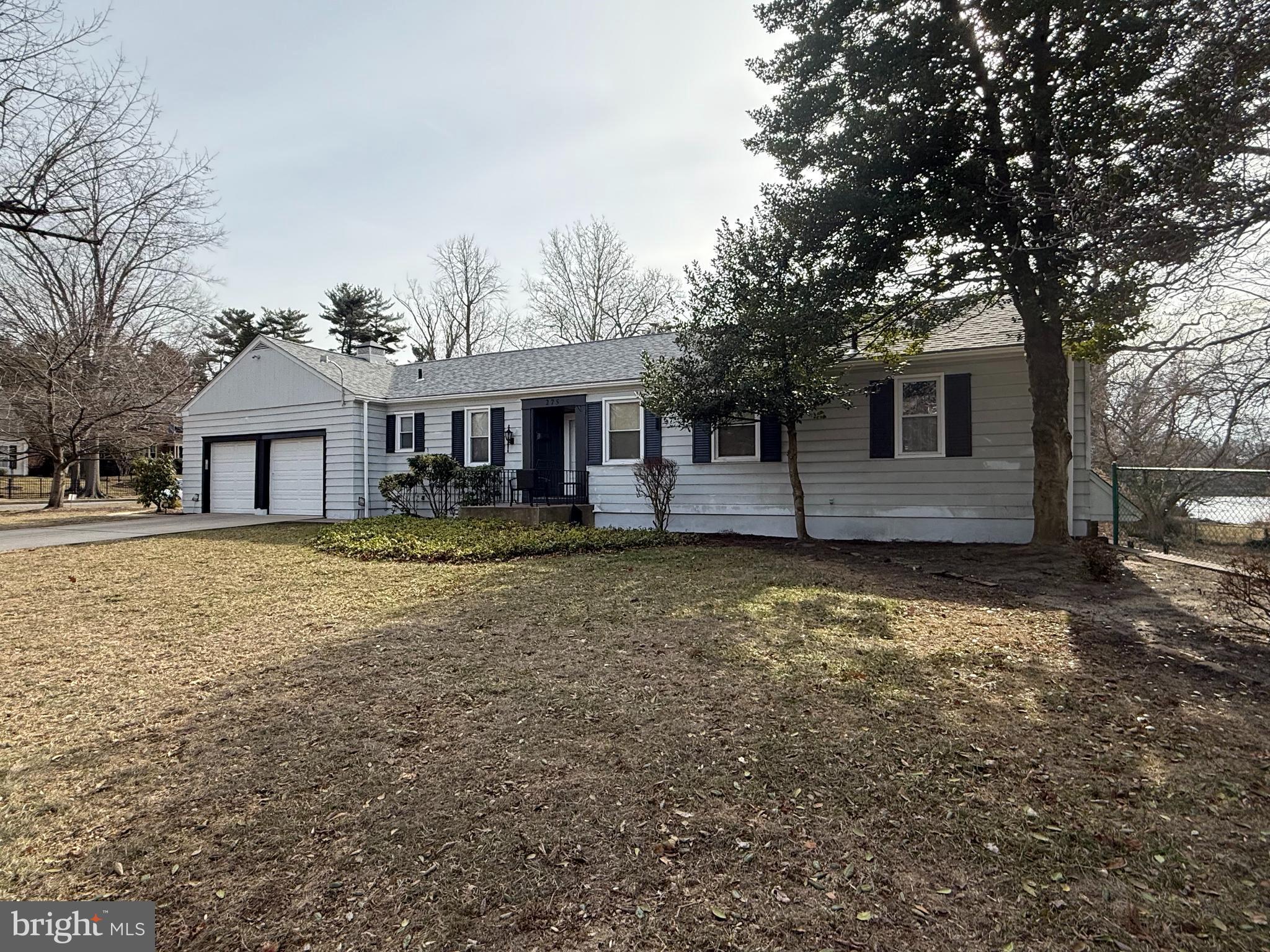 87 N WOODLAND AVENUE