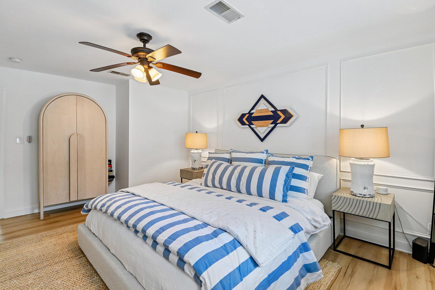 EDGEWATER BEACH - Residential