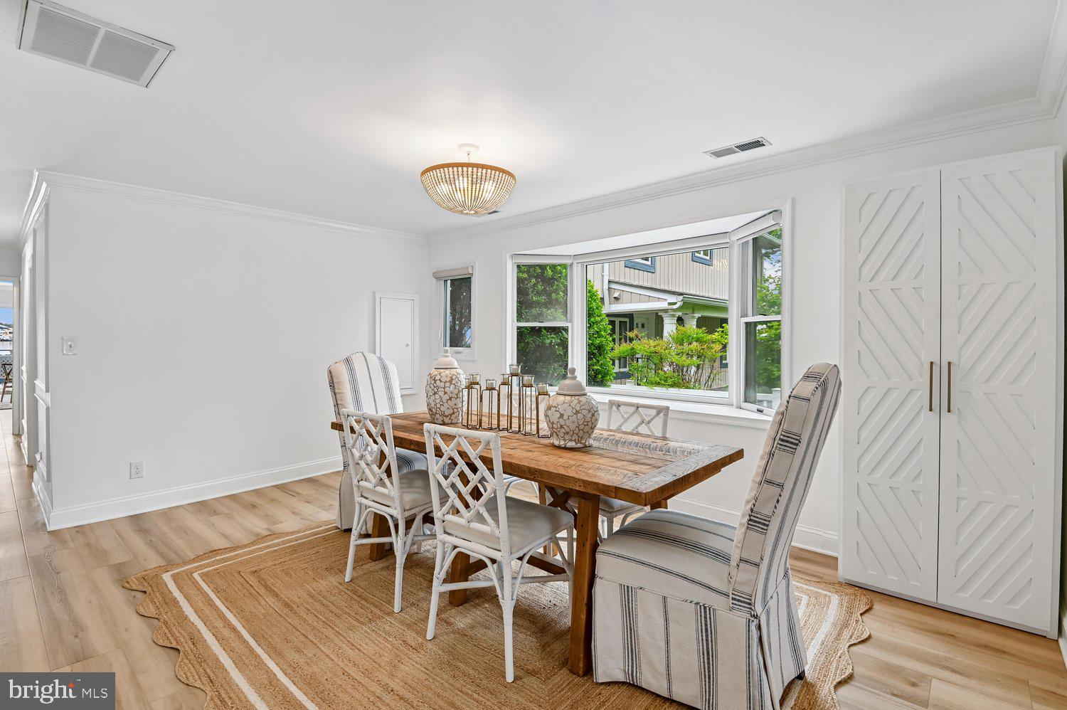 EDGEWATER BEACH - Residential