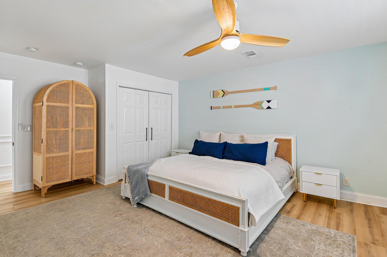 EDGEWATER BEACH - Residential