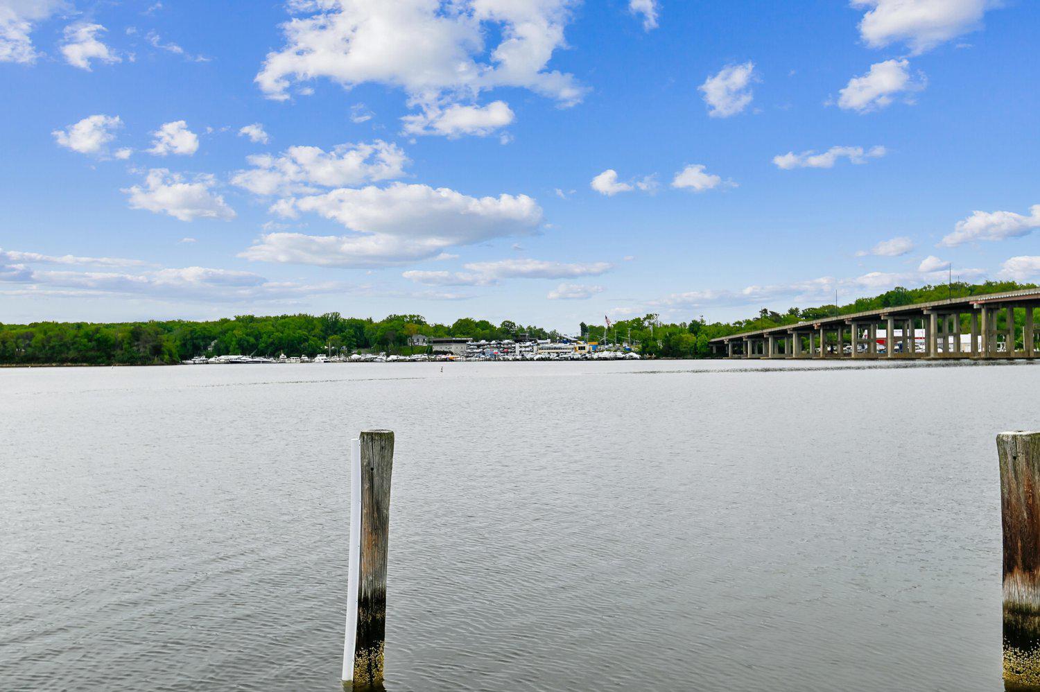 EDGEWATER BEACH - Residential