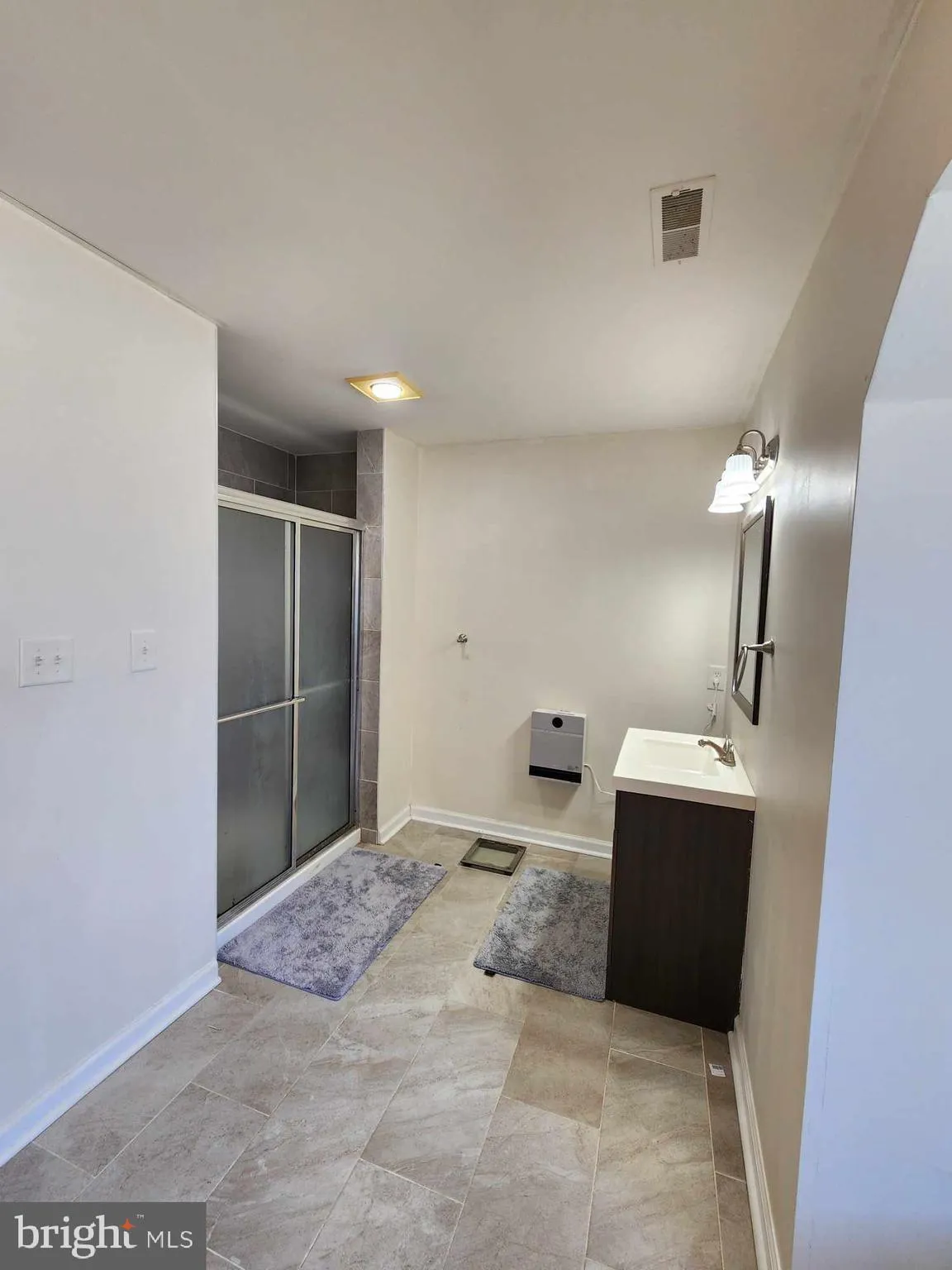 Williamstown, New Jersey 08094, United States, 5 Bedrooms Bedrooms, ,5 BathroomsBathrooms,Residential,Active,99609