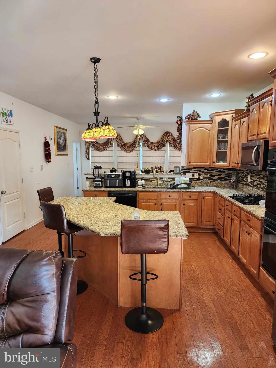 Williamstown, New Jersey 08094, United States, 5 Bedrooms Bedrooms, ,5 BathroomsBathrooms,Residential,Active,99609