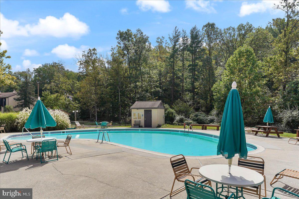 PAINTERS CROSSING - Residential