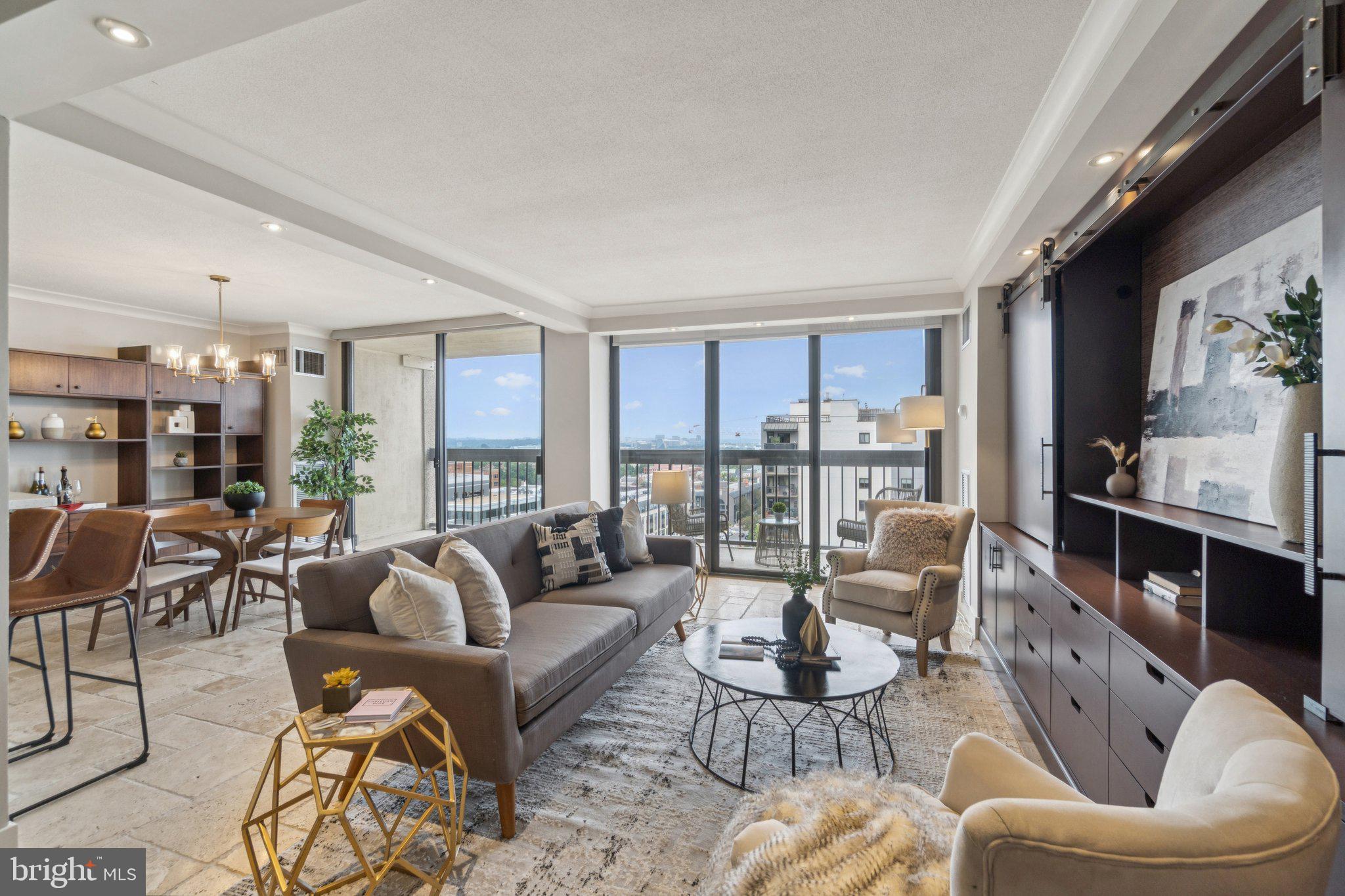 400 MADISON STREET 1607