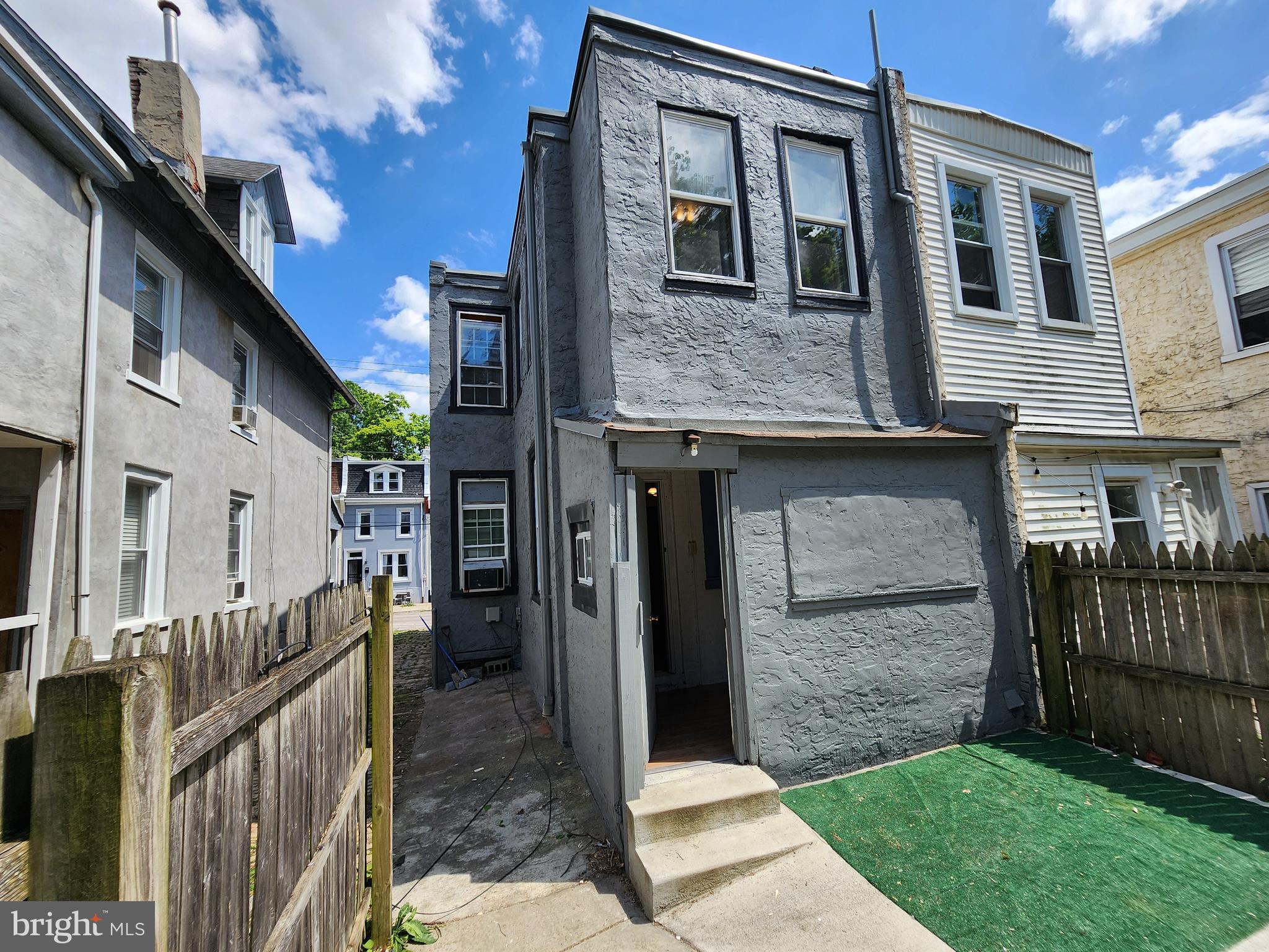 GERMANTOWN (WEST) - Residential