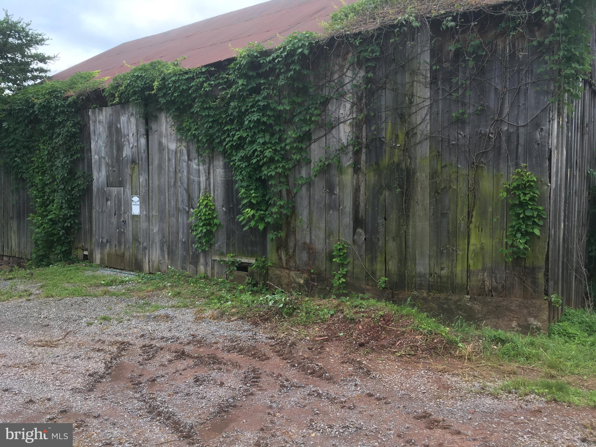 MEL-LON EAST - Residential