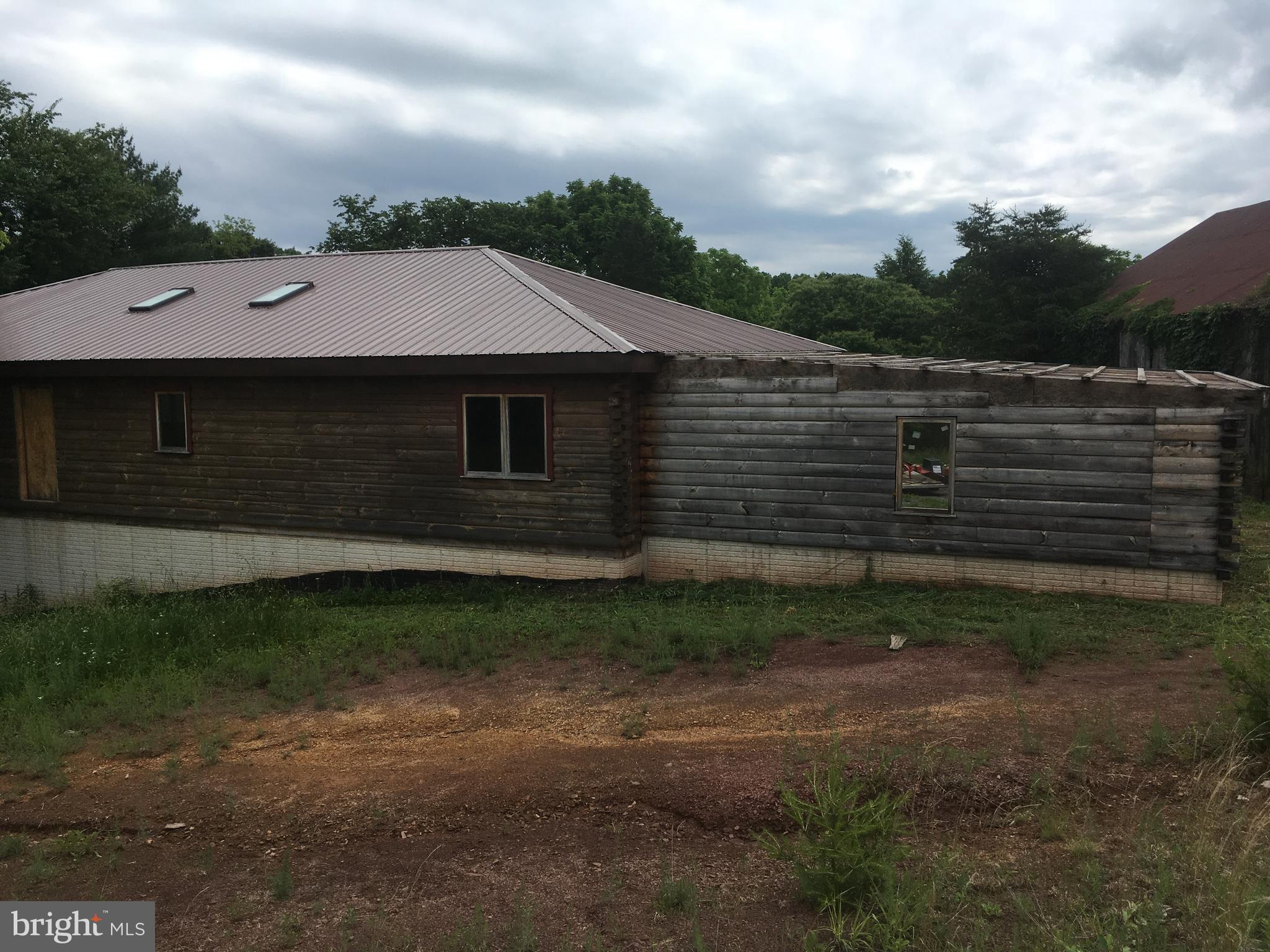 MEL-LON EAST - Residential