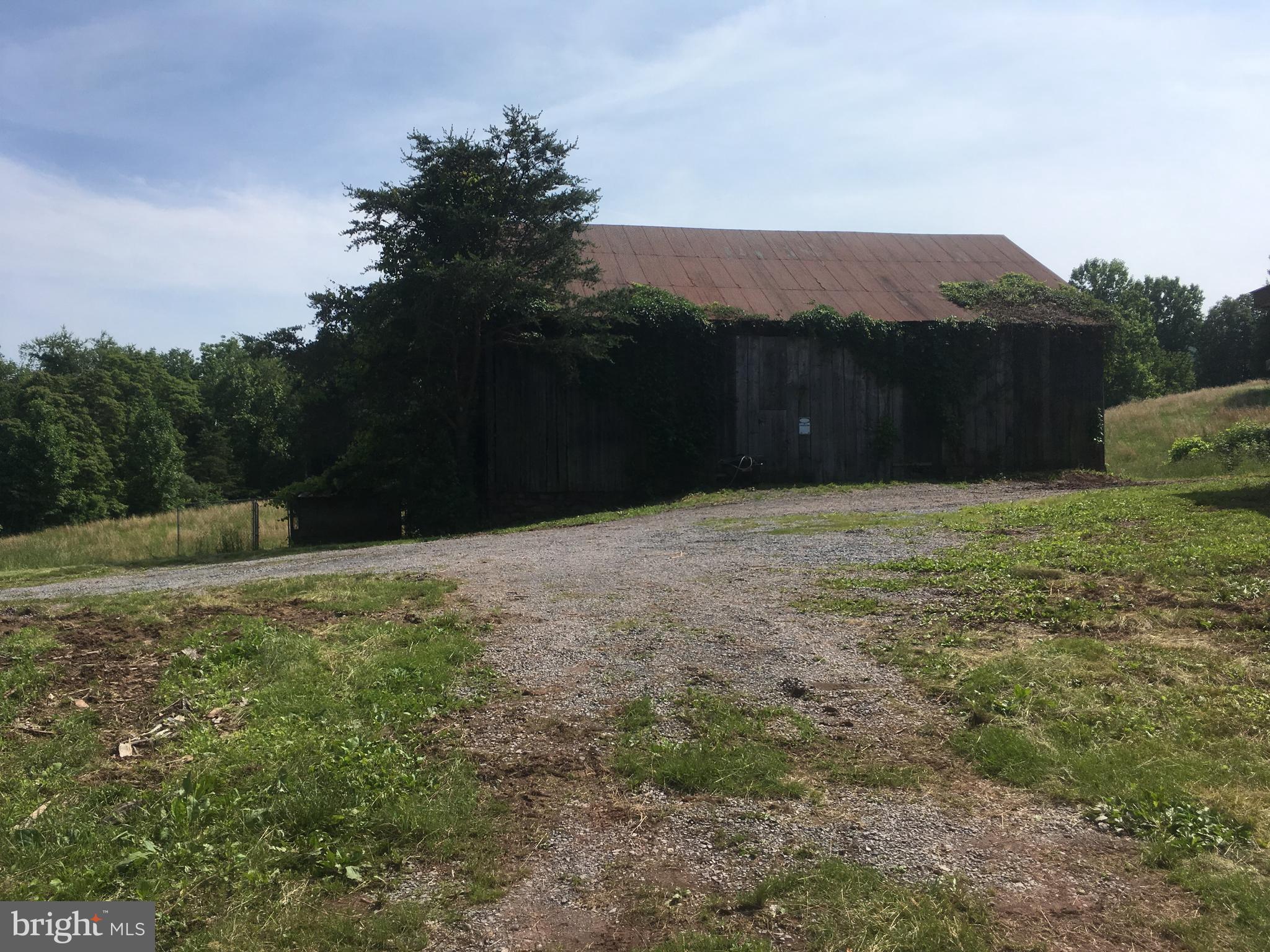 MEL-LON EAST - Residential