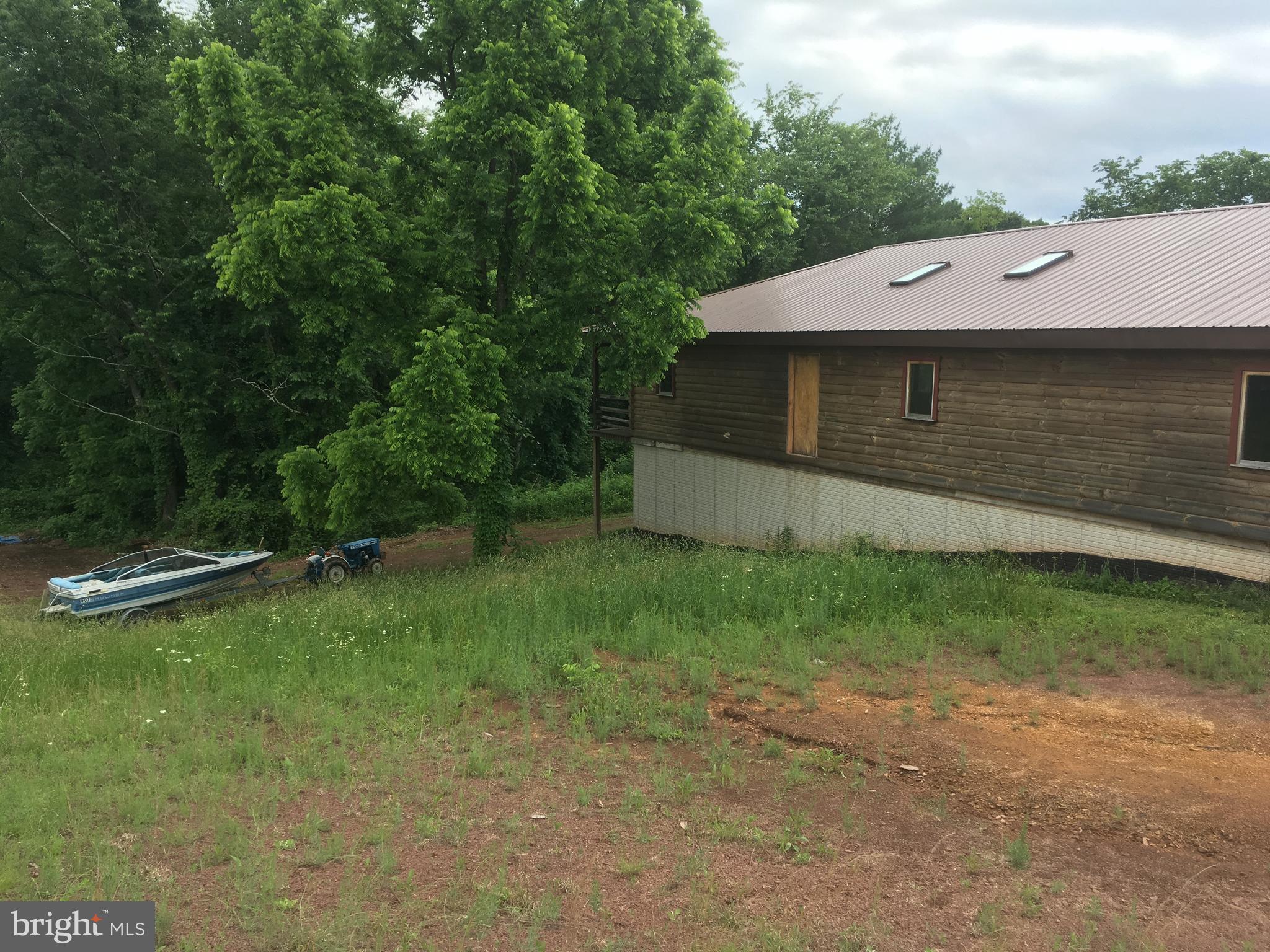 MEL-LON EAST - Residential