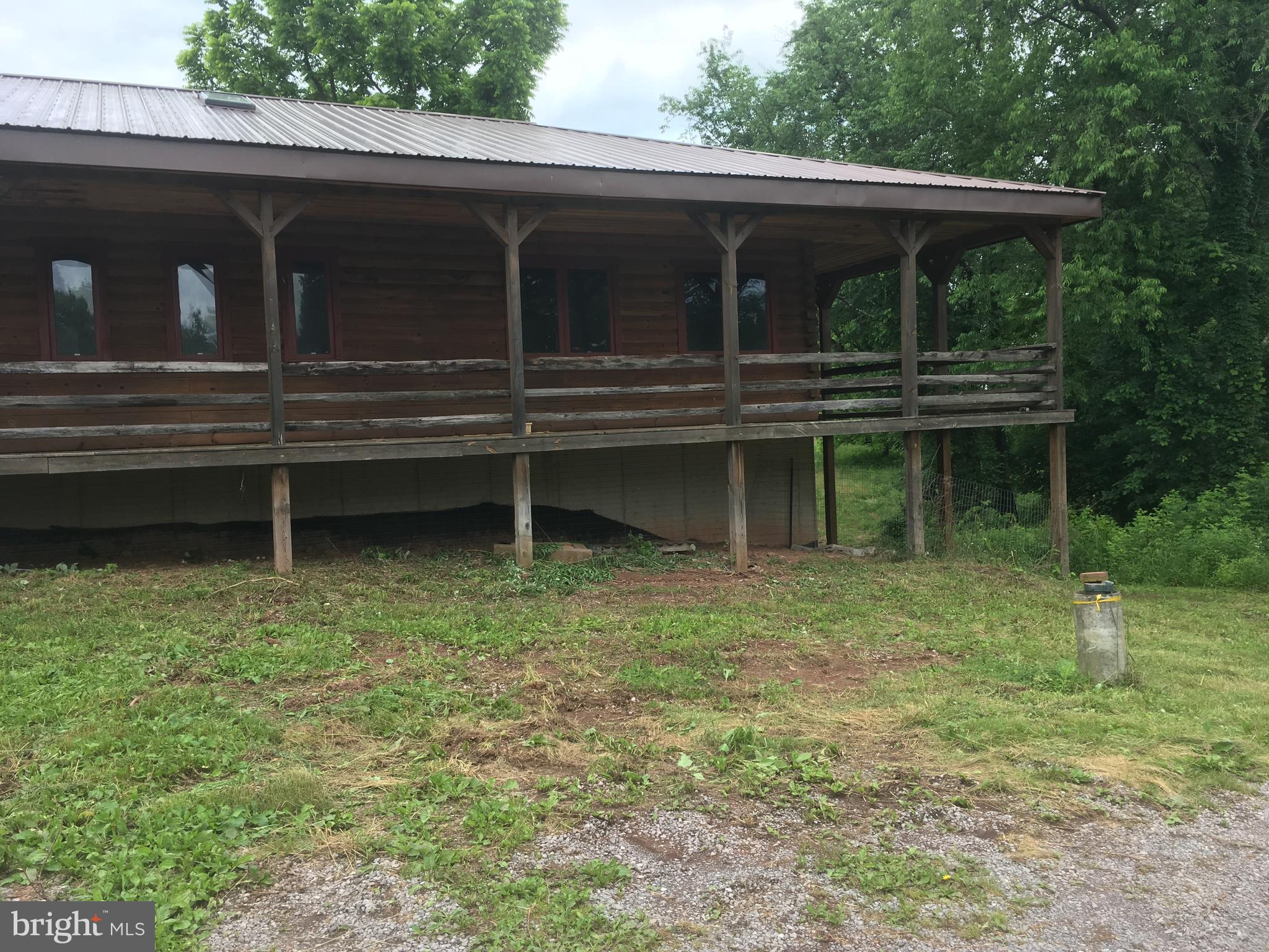 MEL-LON EAST - Residential