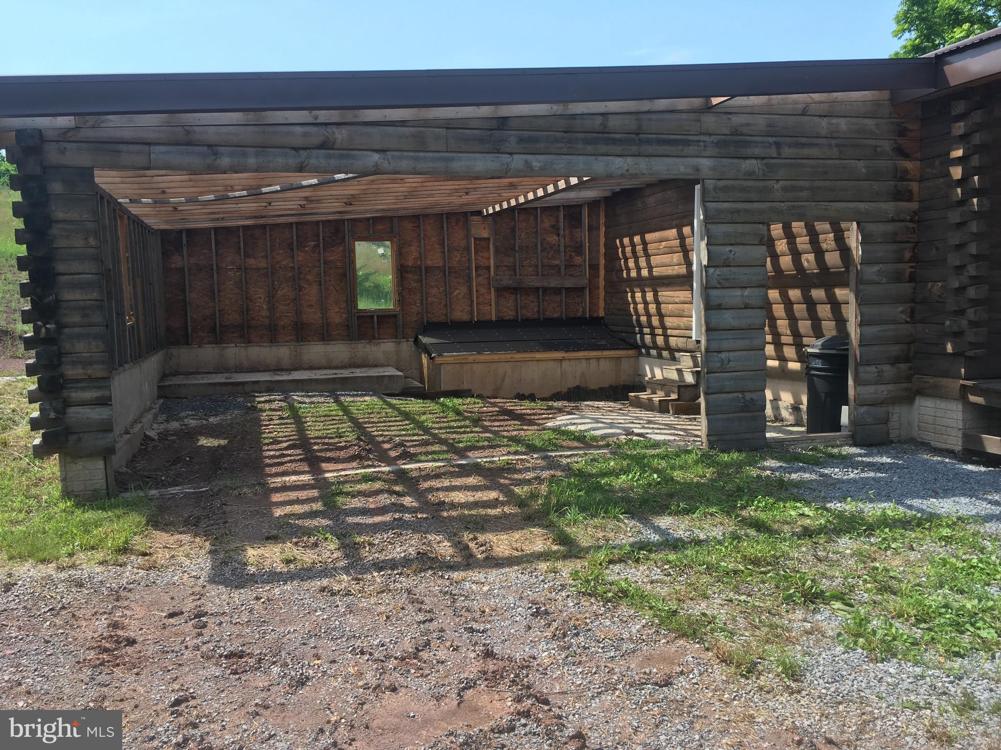 MEL-LON EAST - Residential