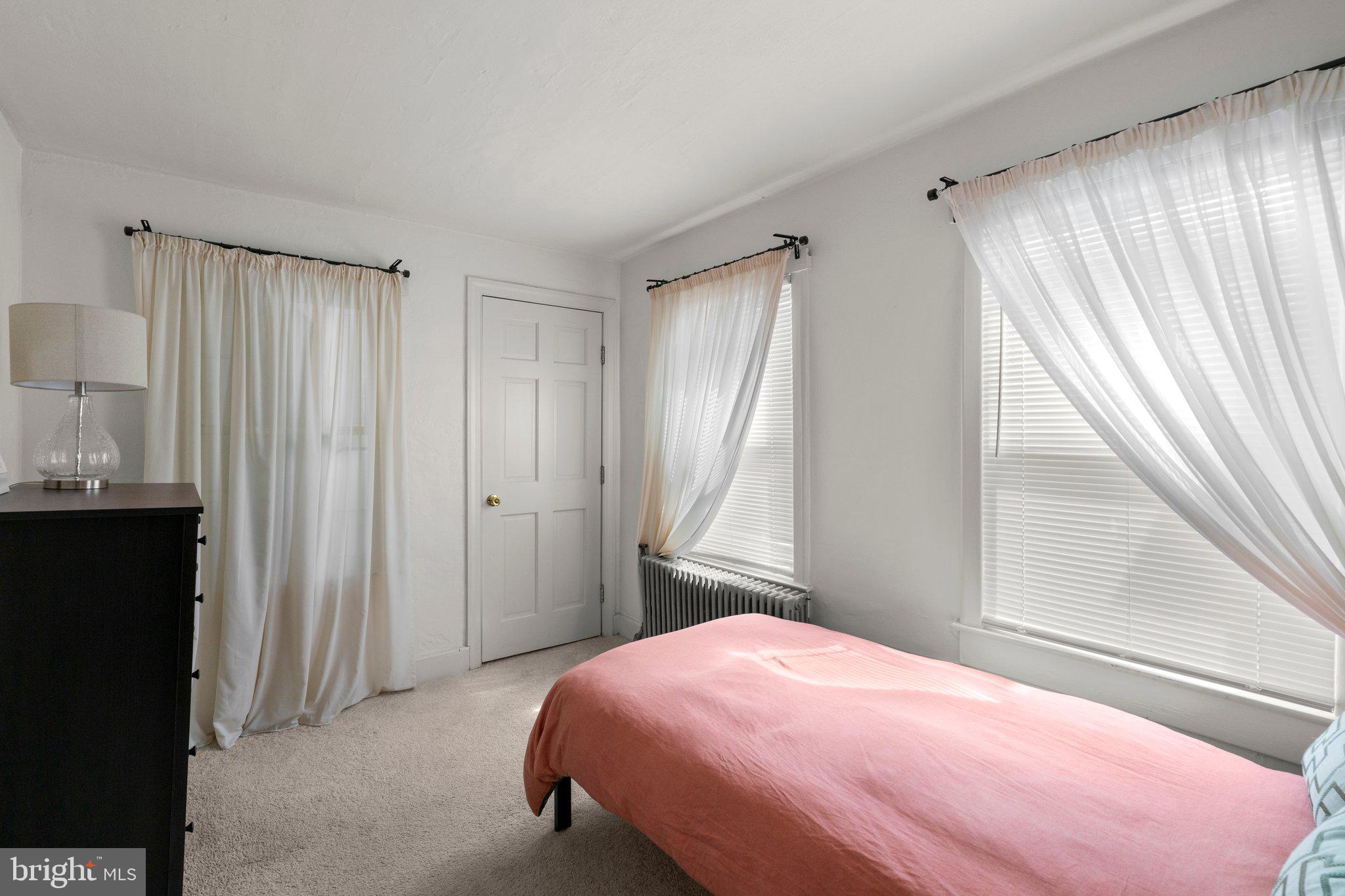 BUTCHERS HILL - Residential