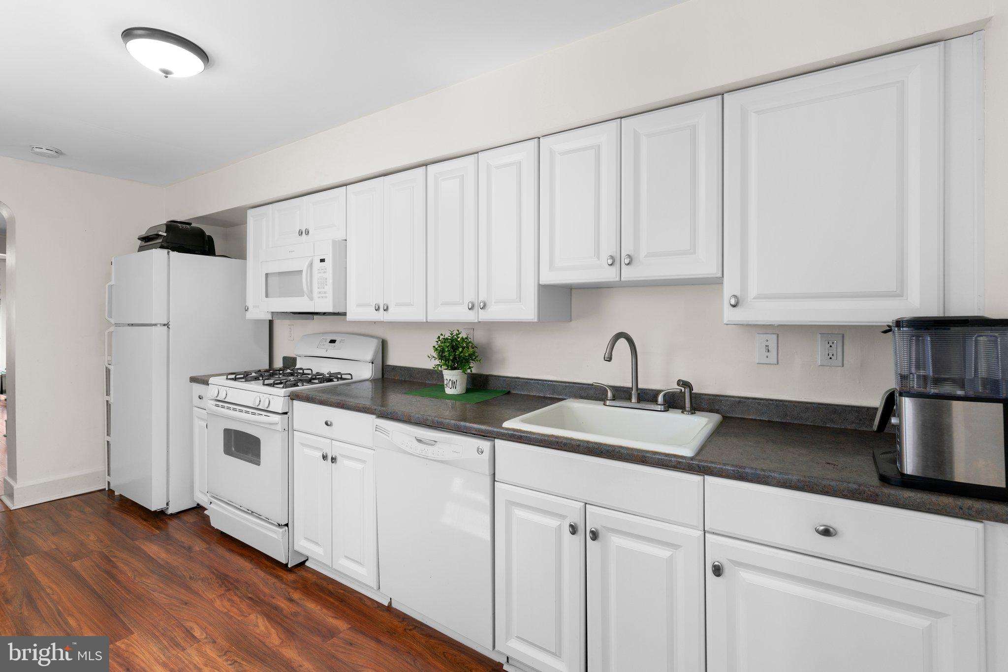 BUTCHERS HILL - Residential