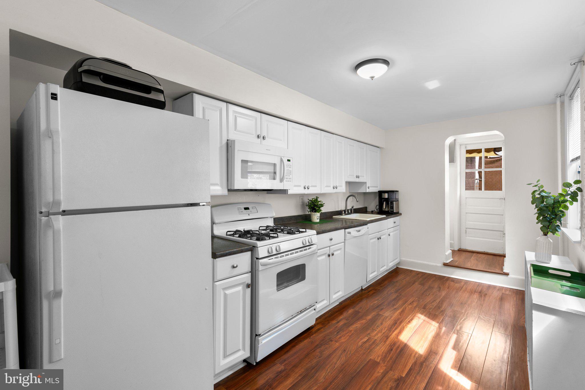 BUTCHERS HILL - Residential