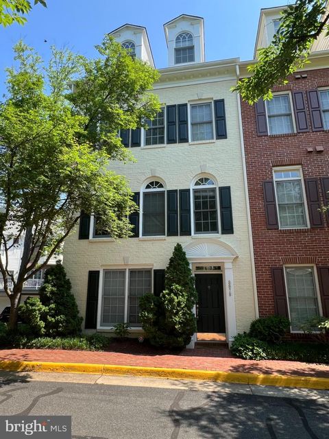 8878 ASHGROVE HOUSE LANE VIENNA VA 22182