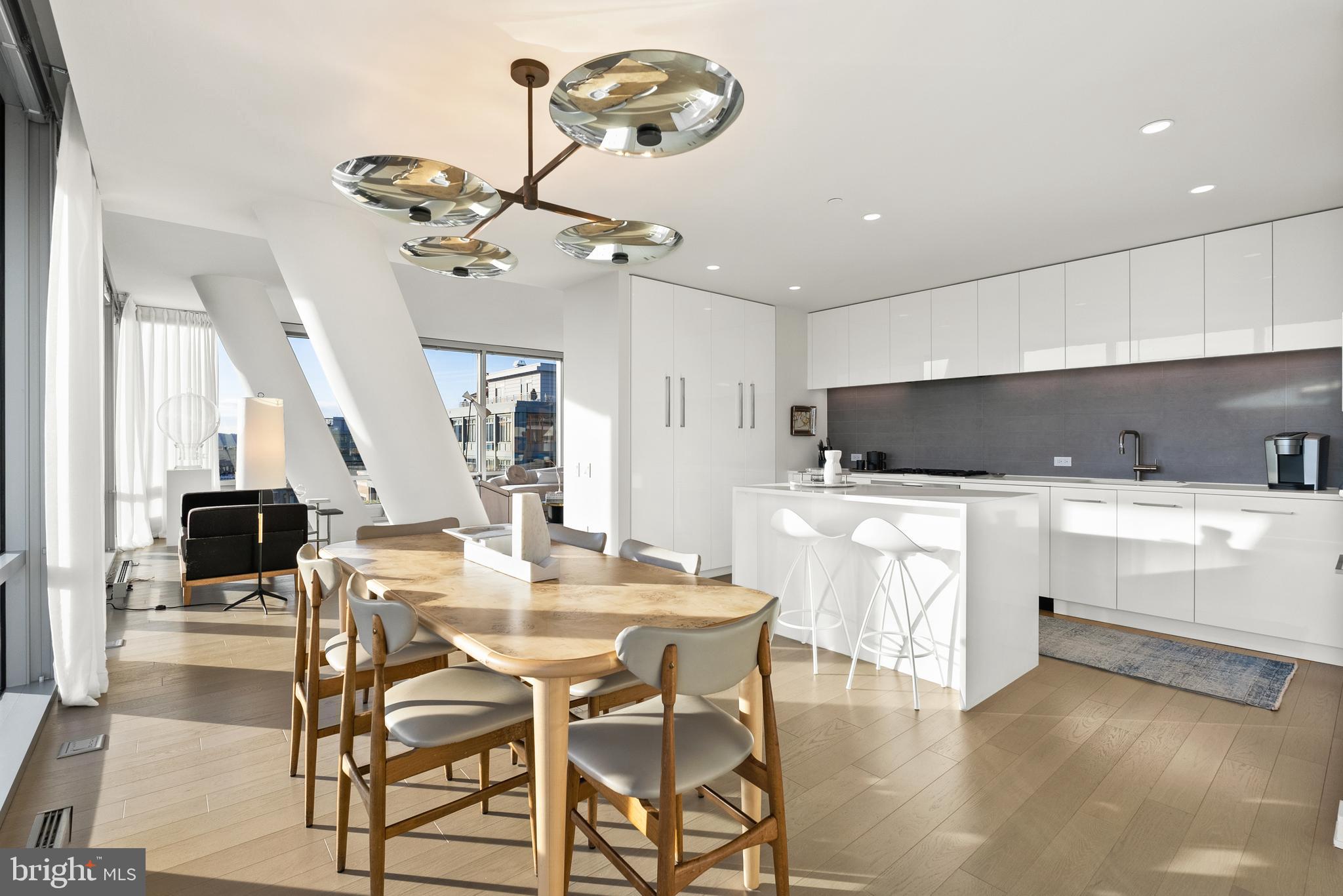 WEST END - Residential