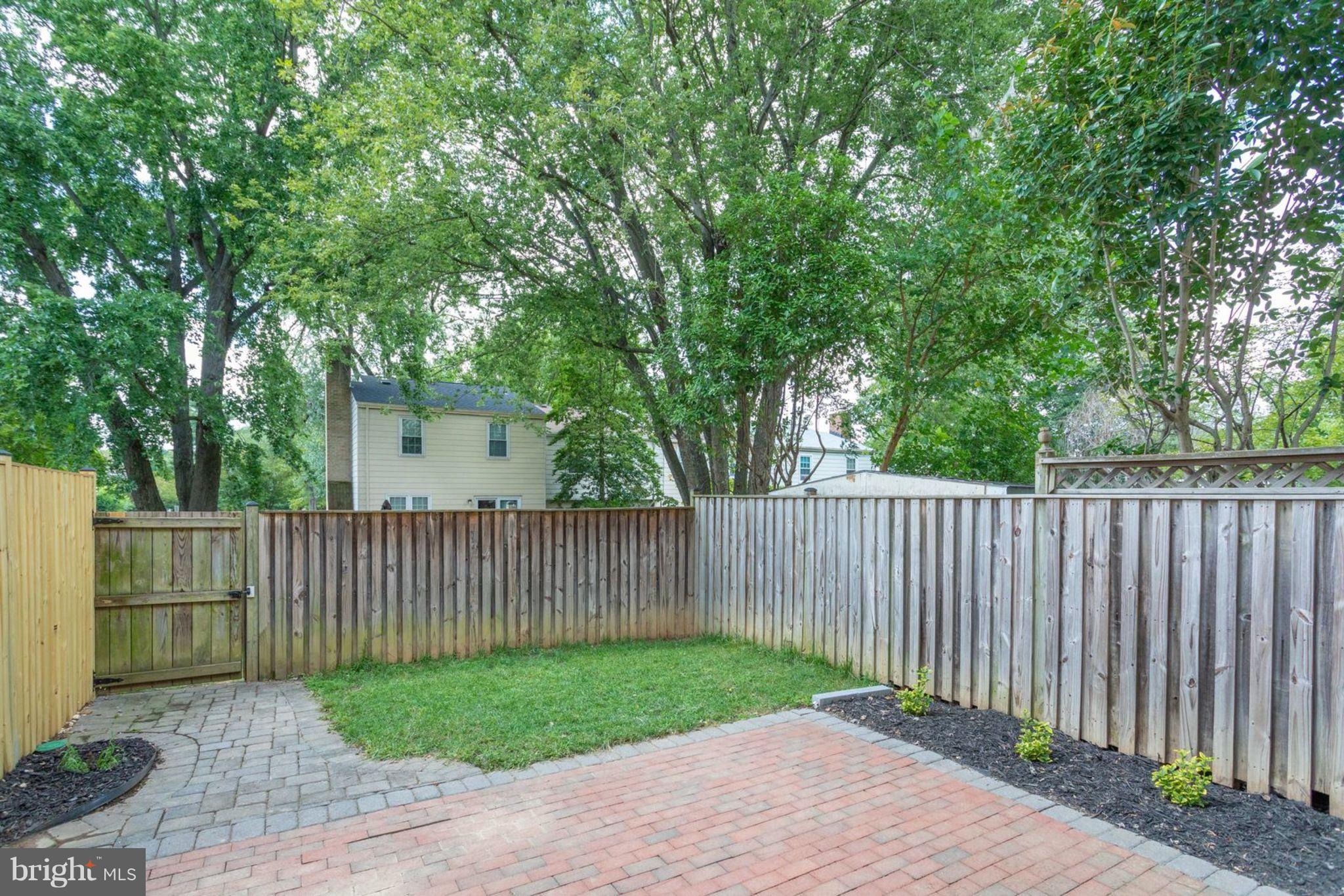 WATERFORD - Residential Lease