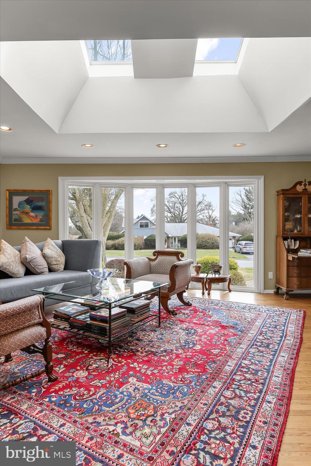 LONG MEADOW ESTATES - Residential