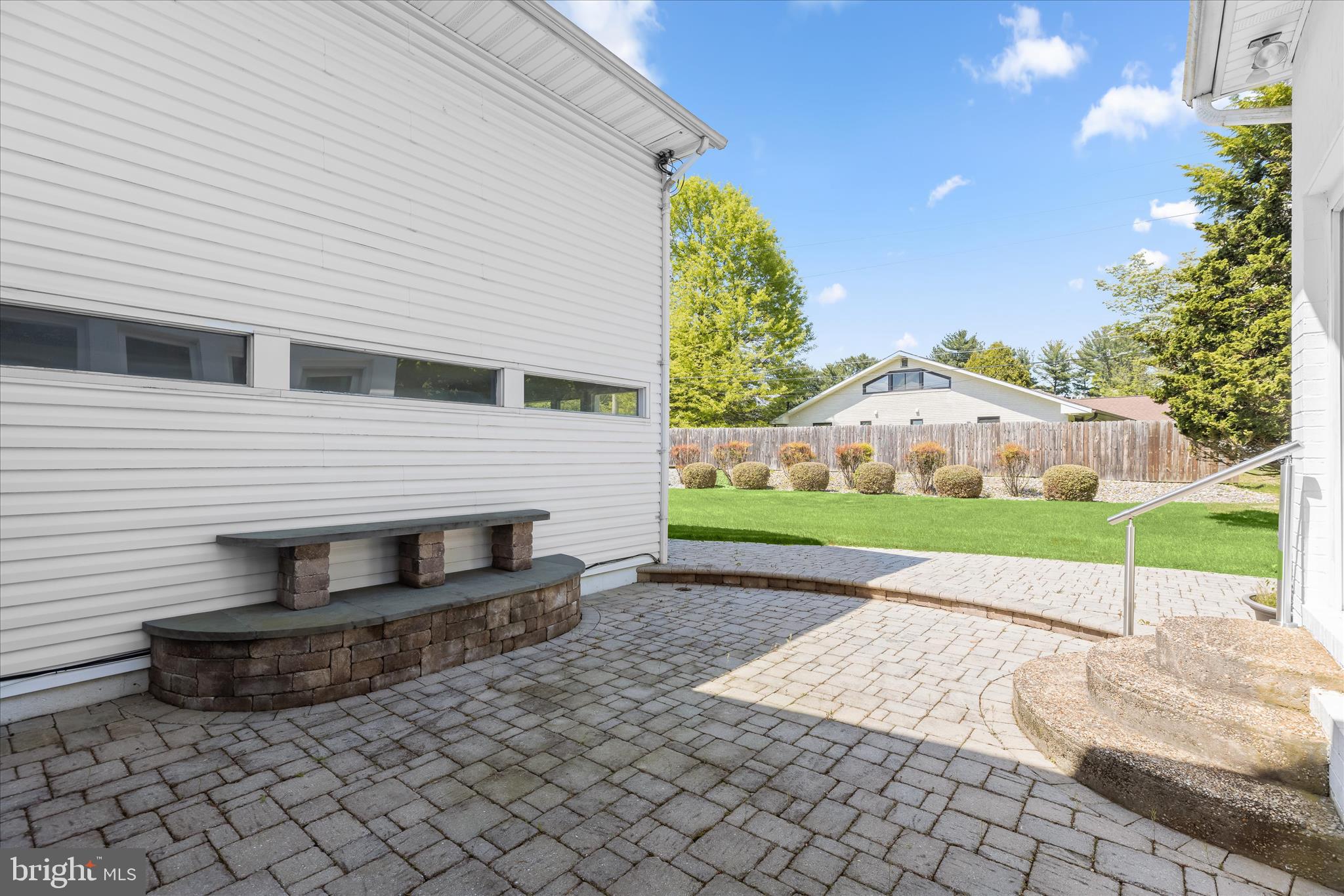 LONG MEADOW ESTATES - Residential