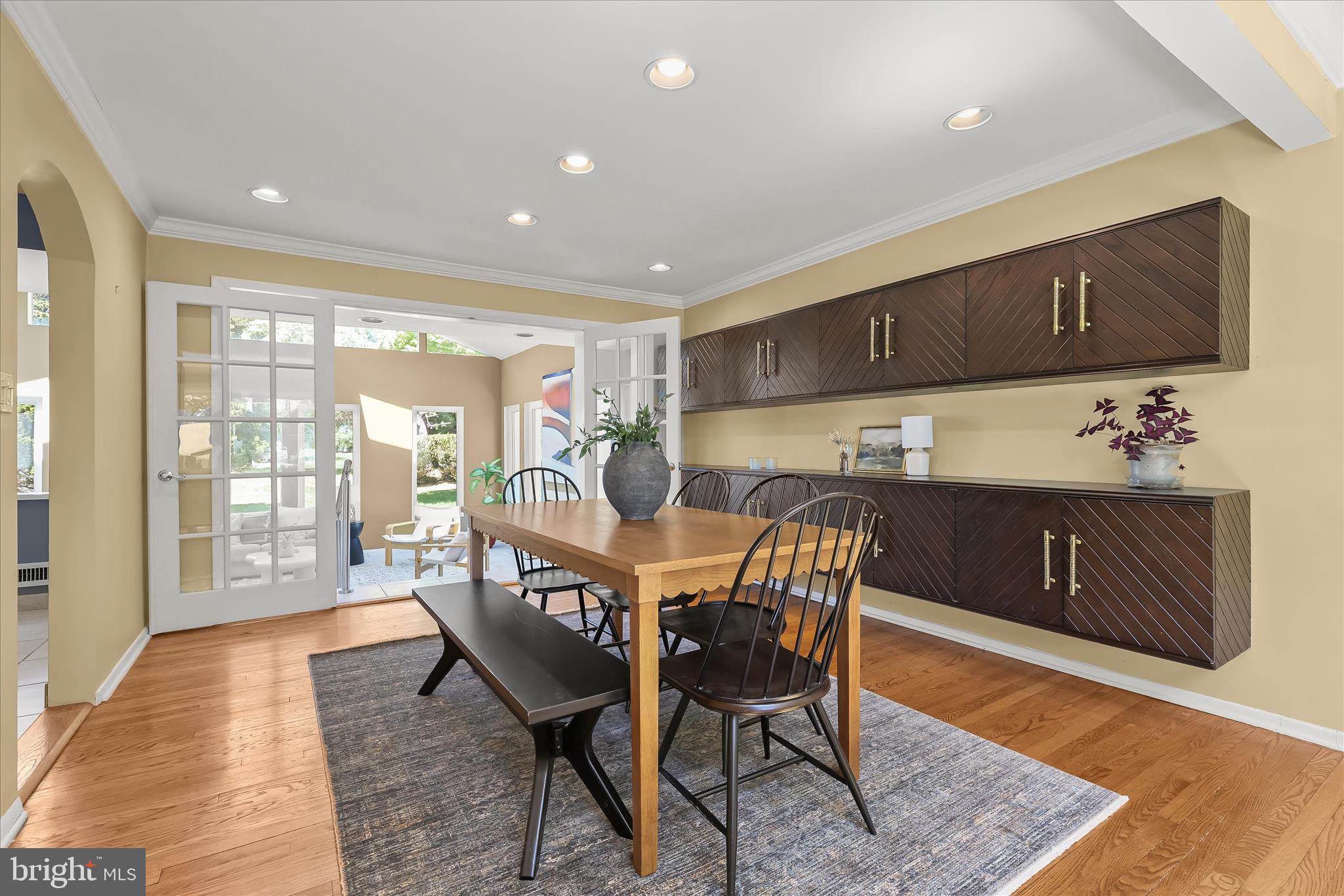 LONG MEADOW ESTATES - Residential