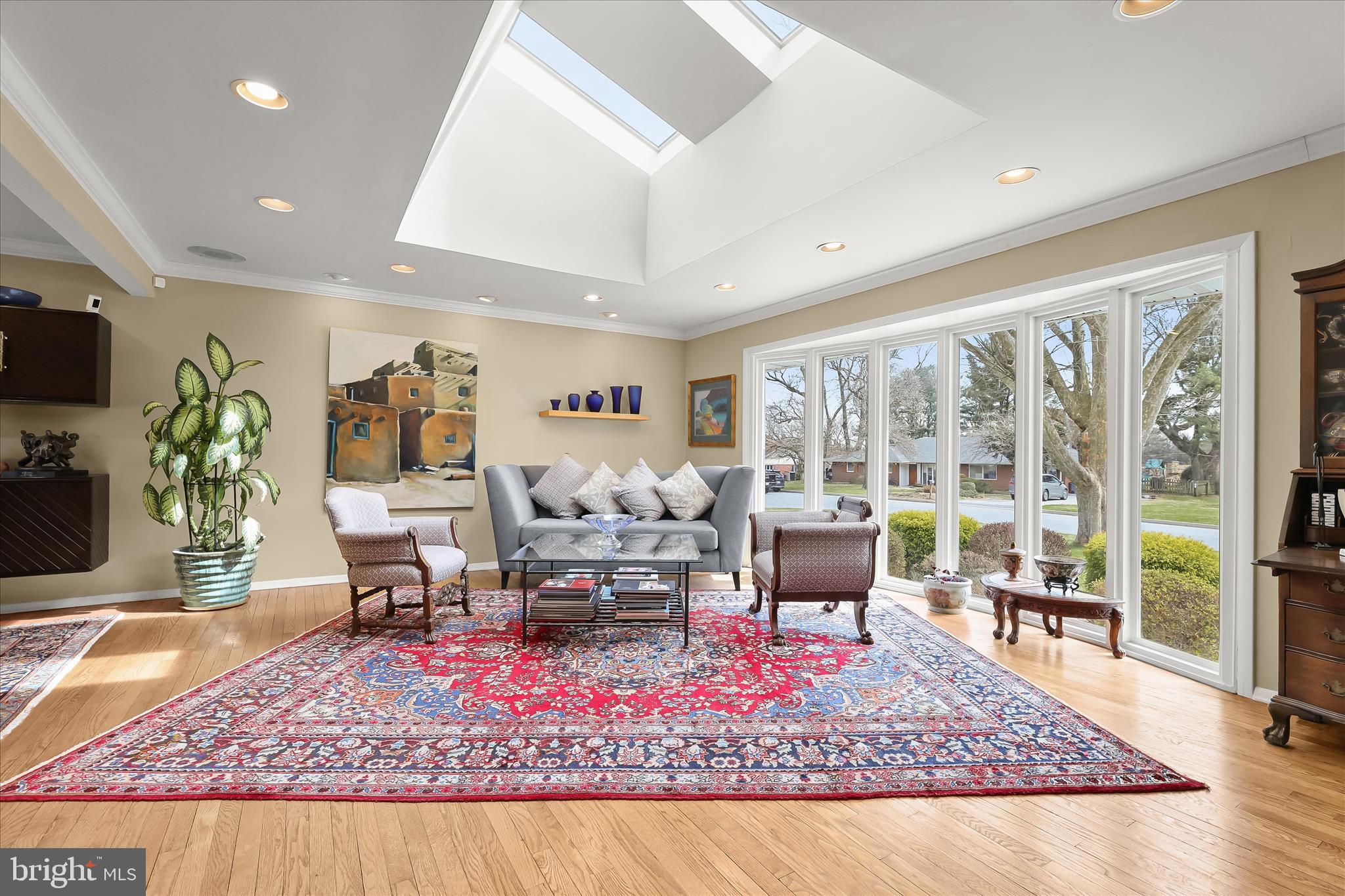 LONG MEADOW ESTATES - Residential