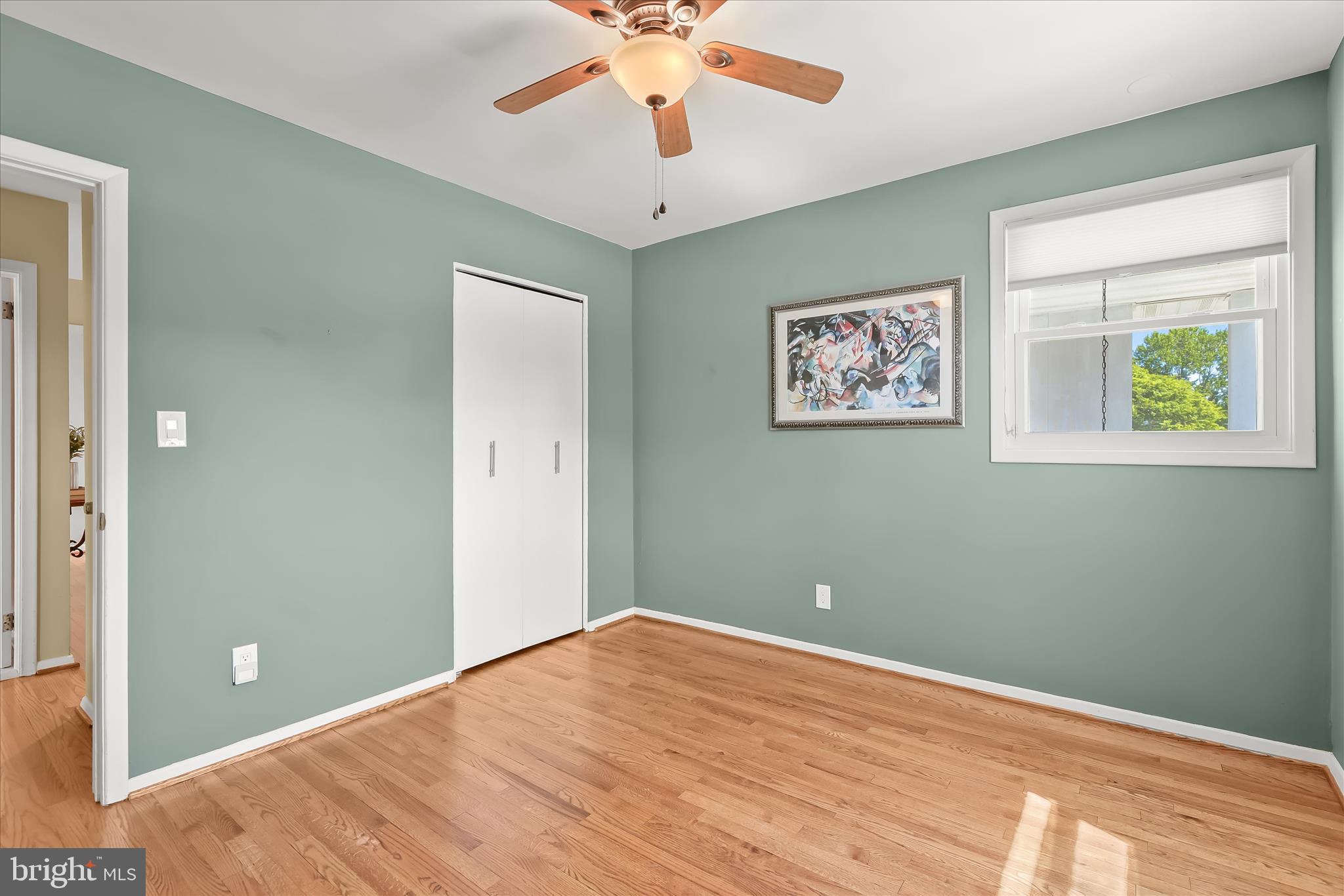 LONG MEADOW ESTATES - Residential