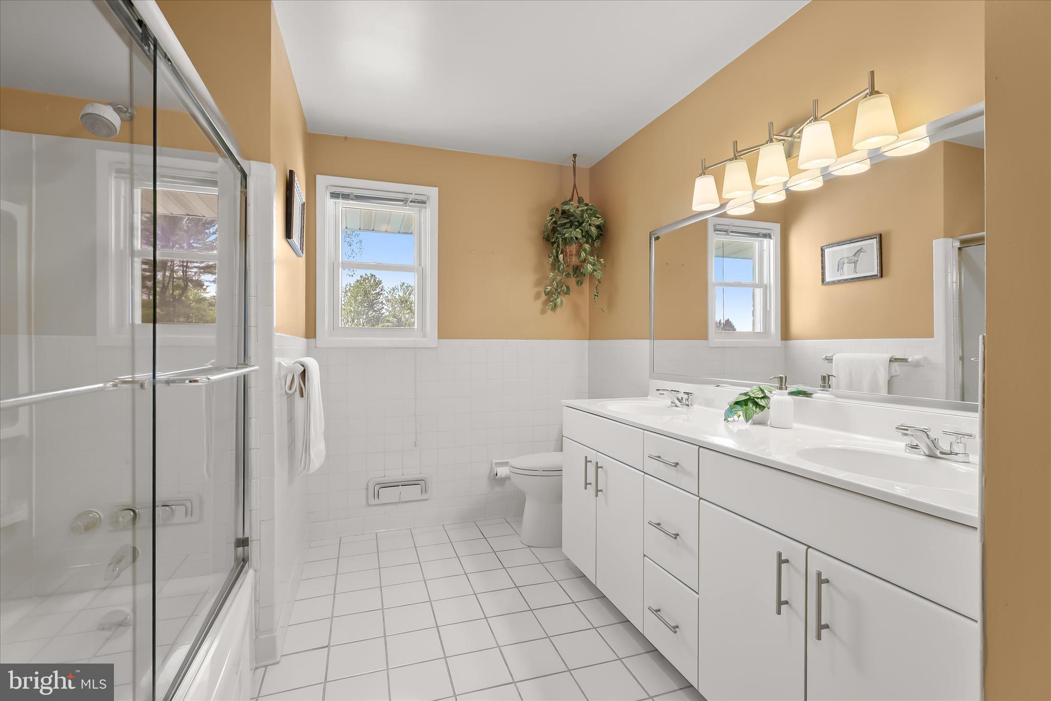 LONG MEADOW ESTATES - Residential