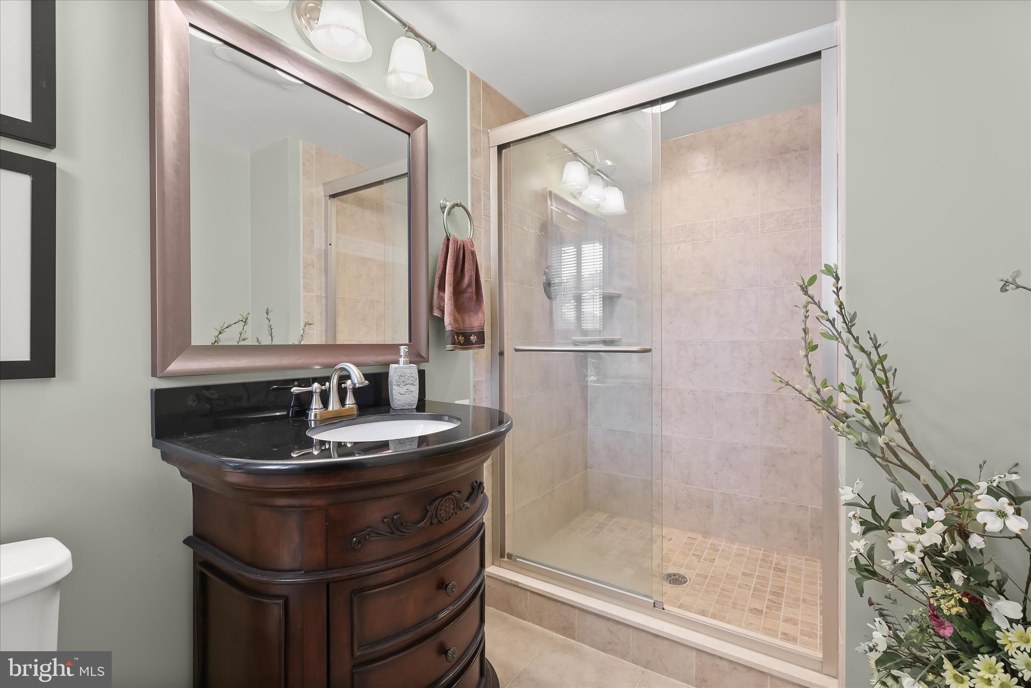 LONG MEADOW ESTATES - Residential