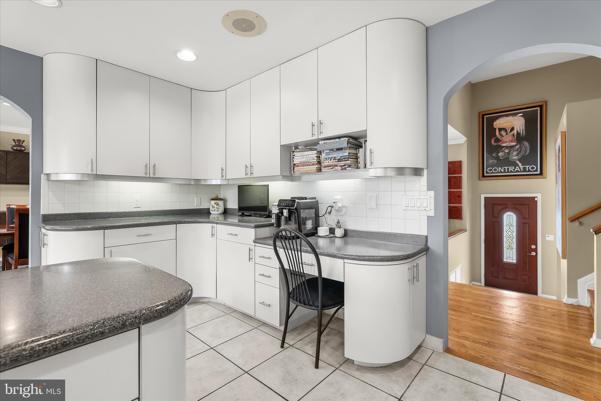 LONG MEADOW ESTATES - Residential