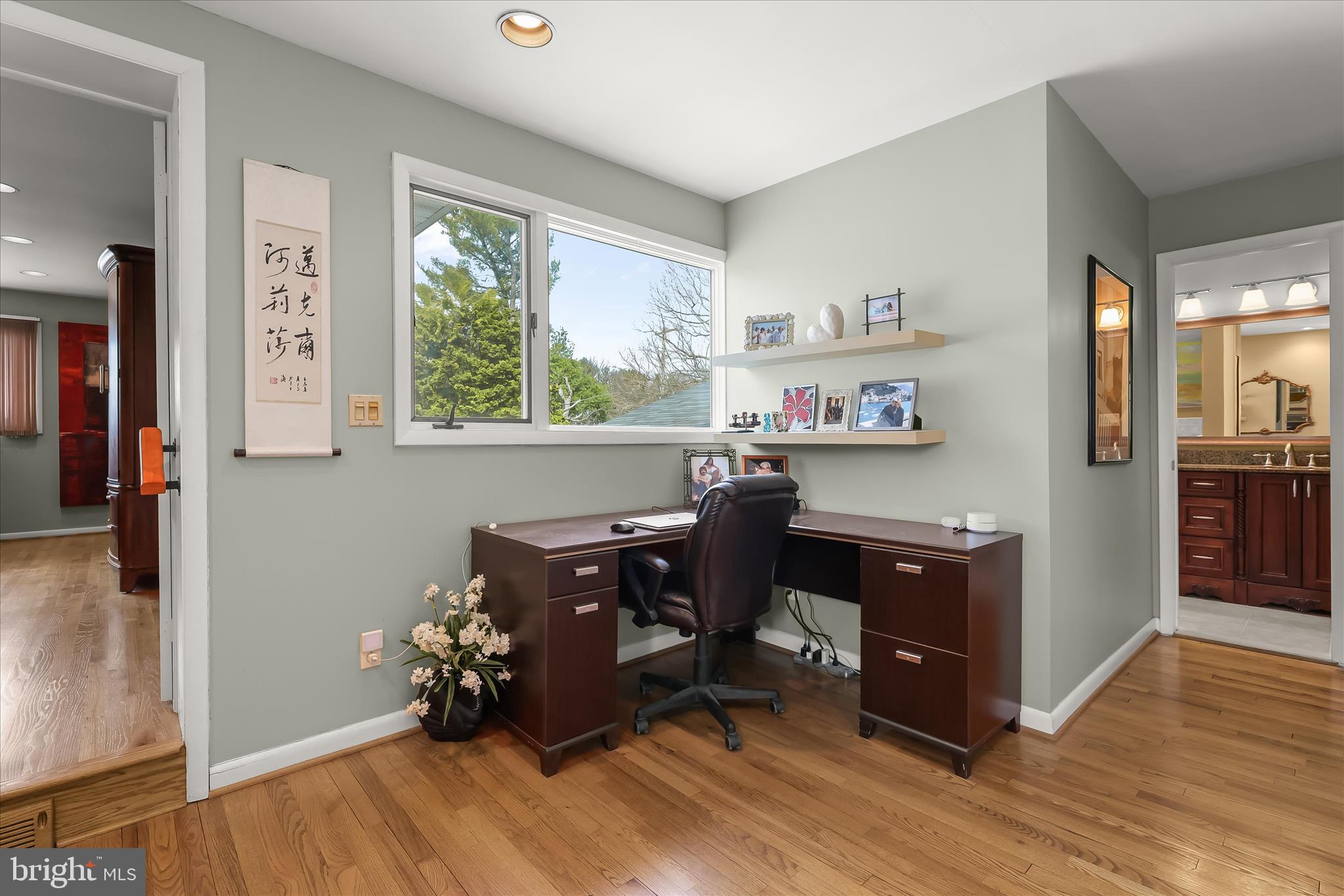 LONG MEADOW ESTATES - Residential