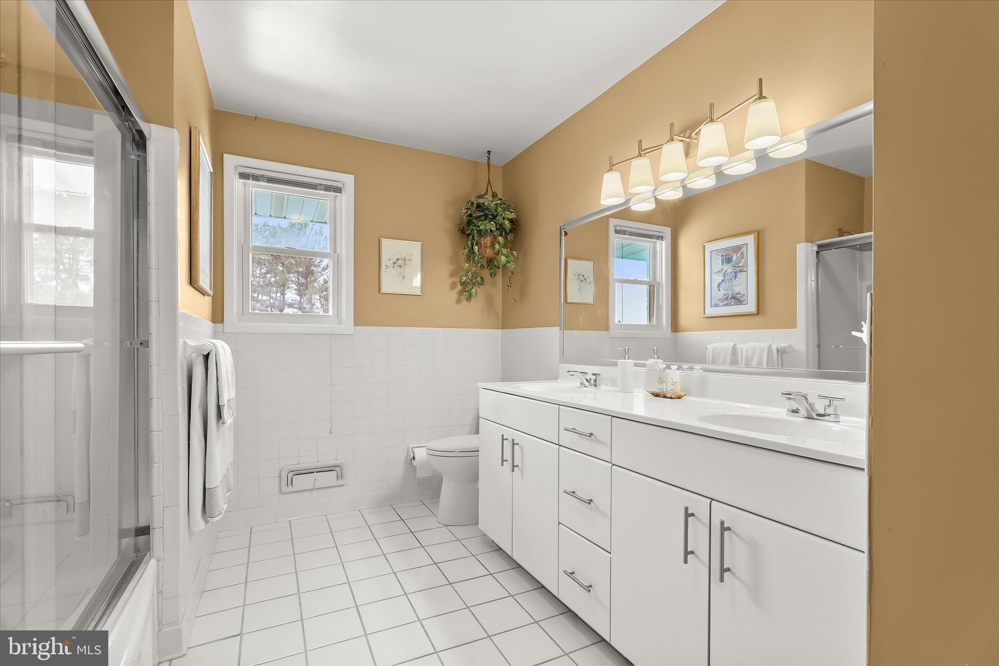 LONG MEADOW ESTATES - Residential