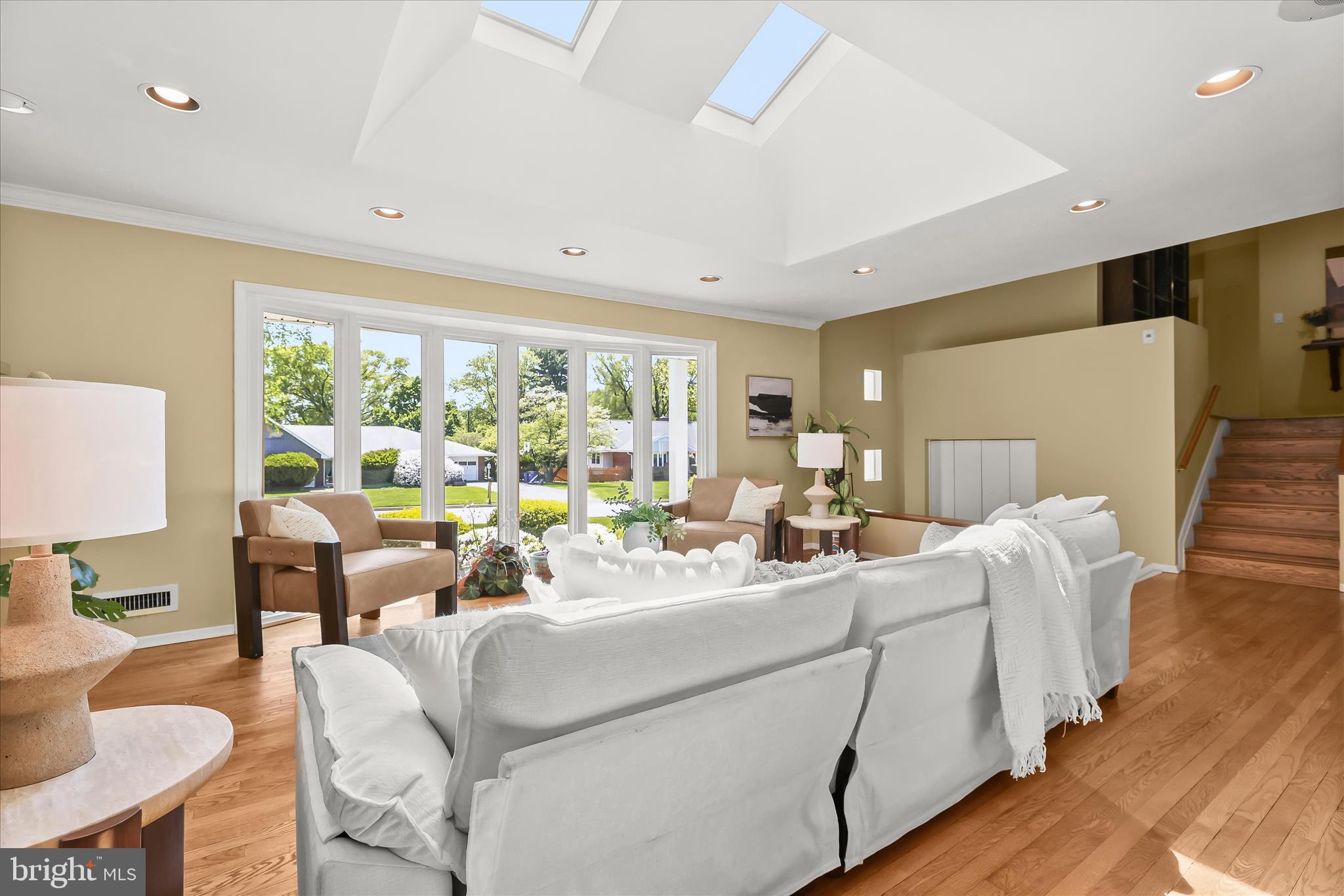 LONG MEADOW ESTATES - Residential