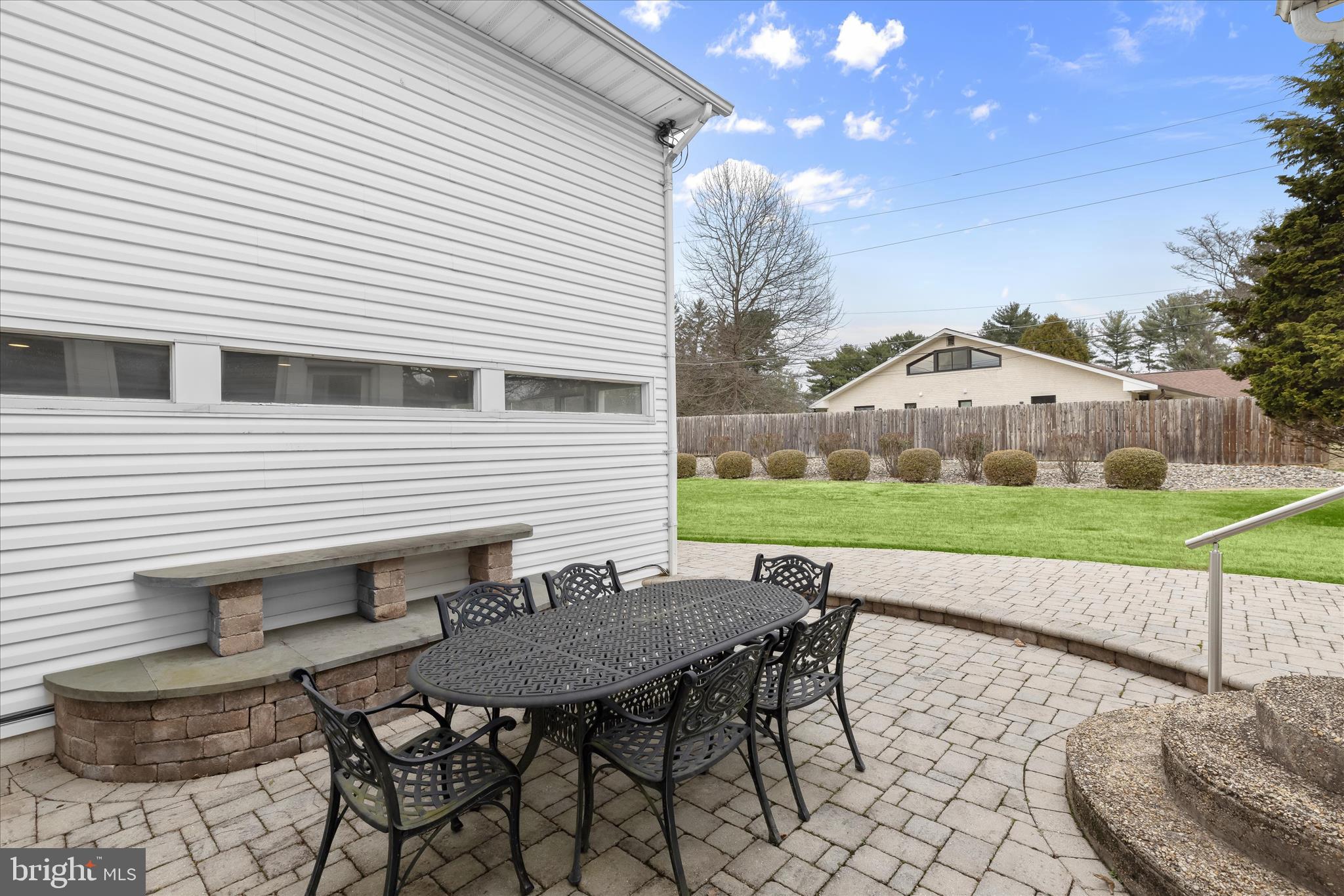 LONG MEADOW ESTATES - Residential