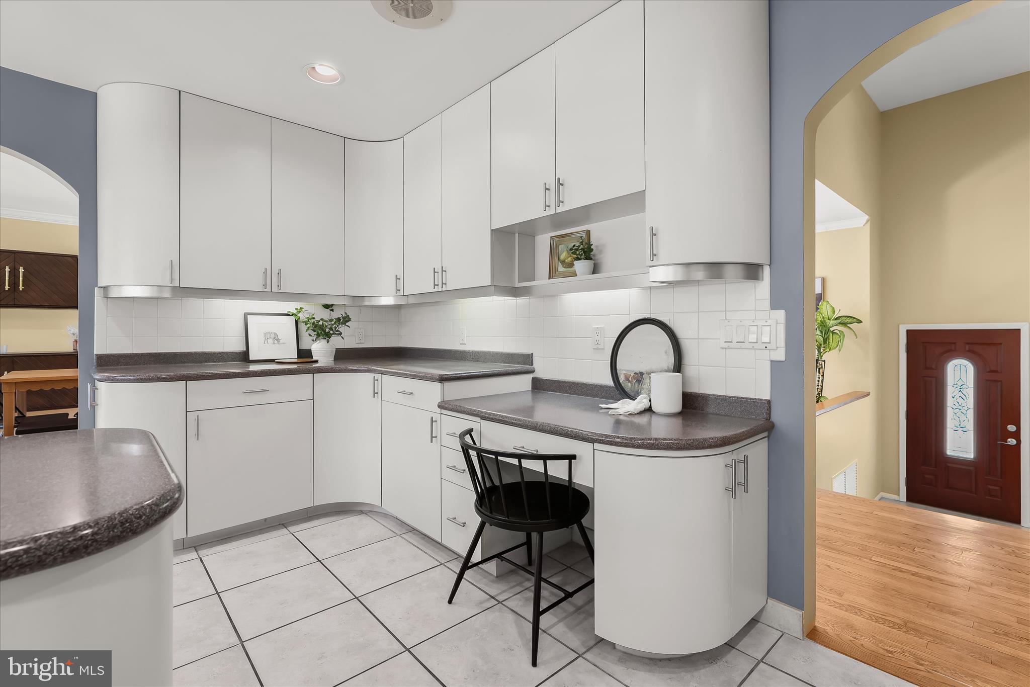 LONG MEADOW ESTATES - Residential