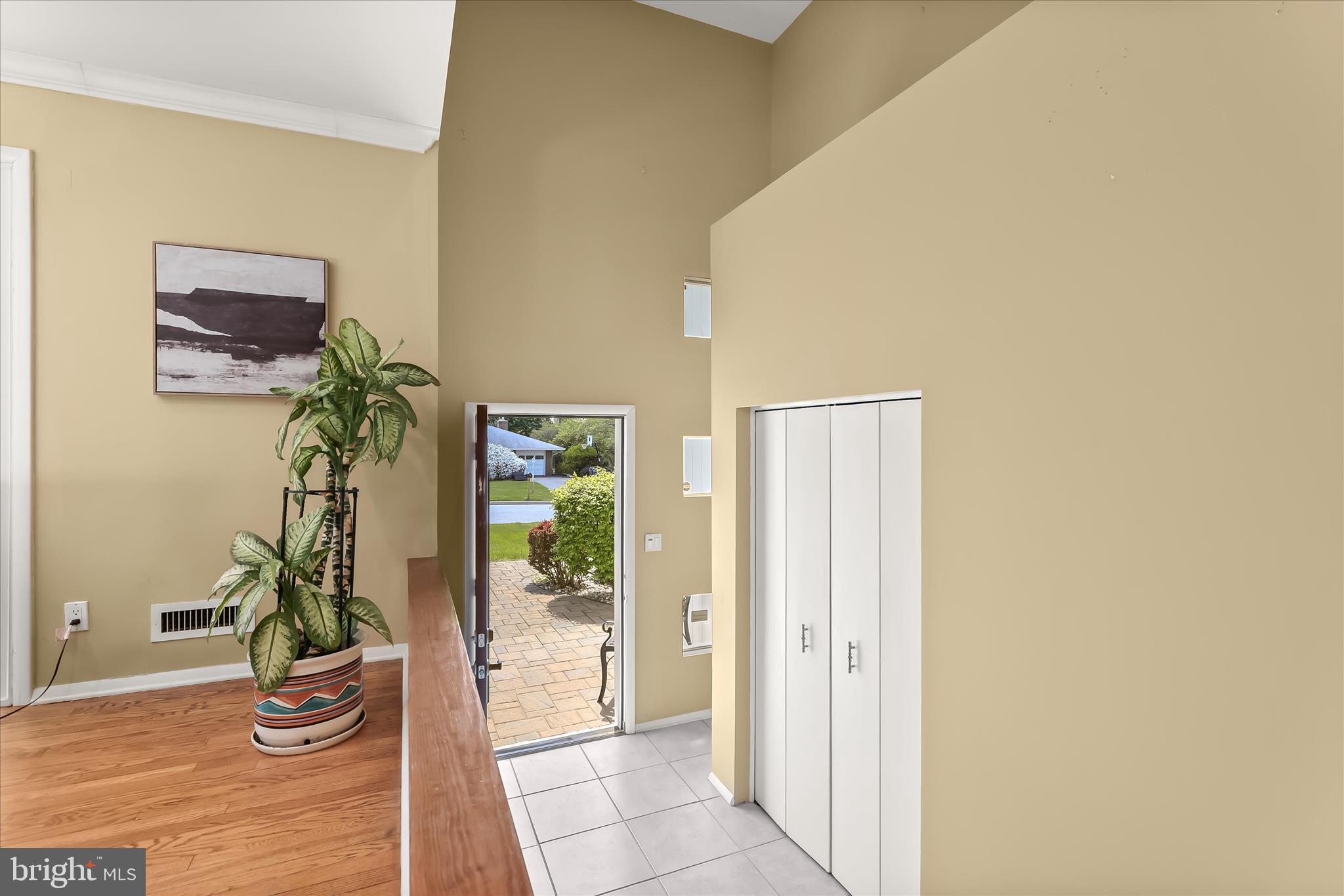 LONG MEADOW ESTATES - Residential