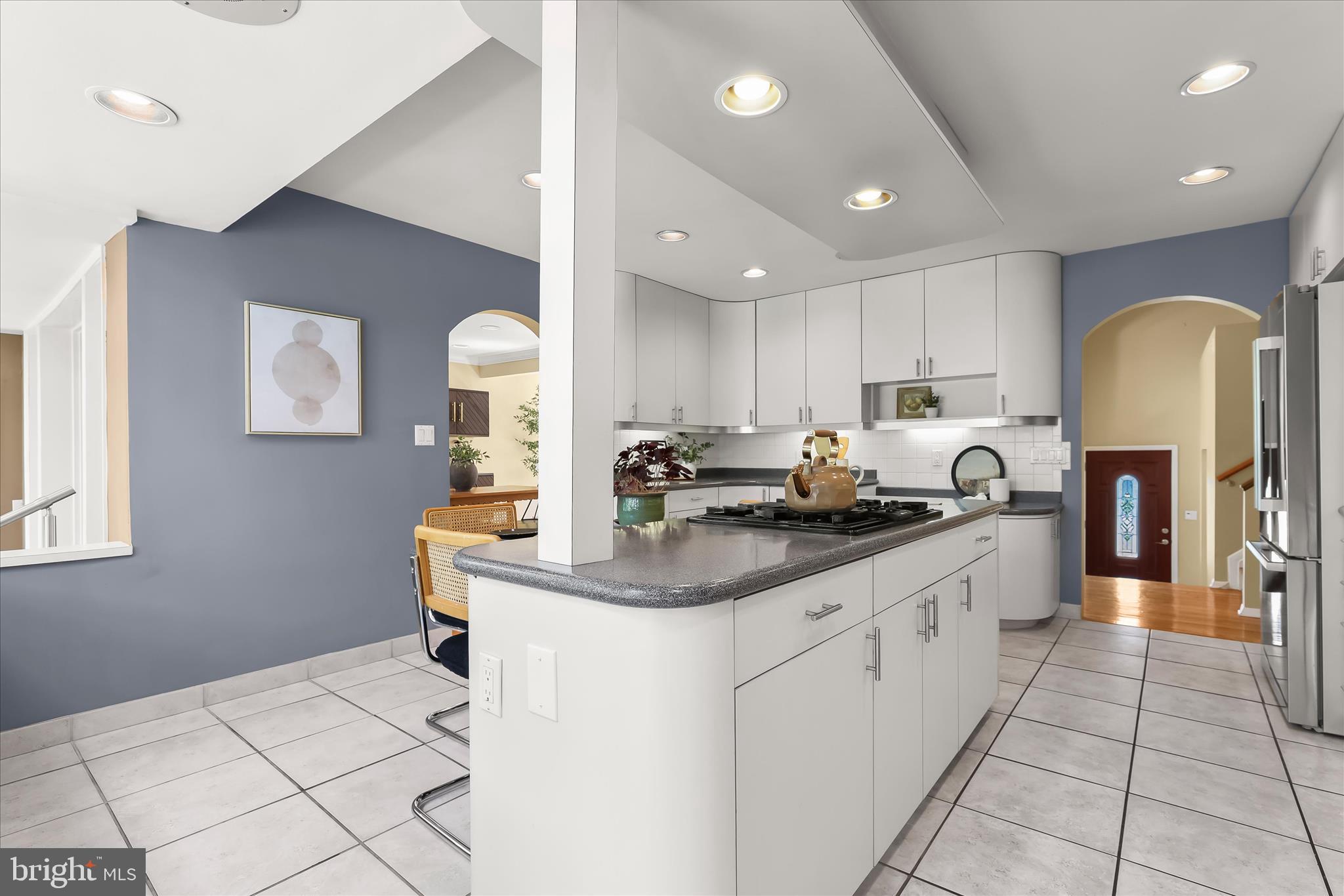 LONG MEADOW ESTATES - Residential