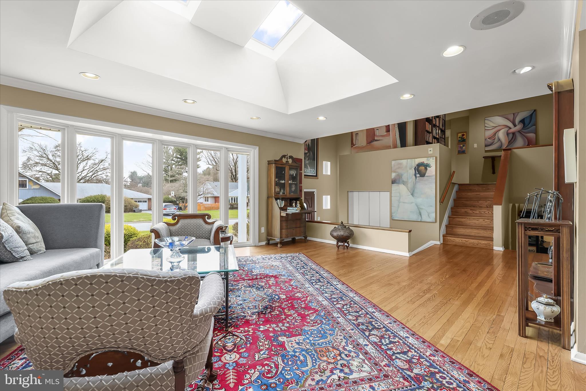 LONG MEADOW ESTATES - Residential