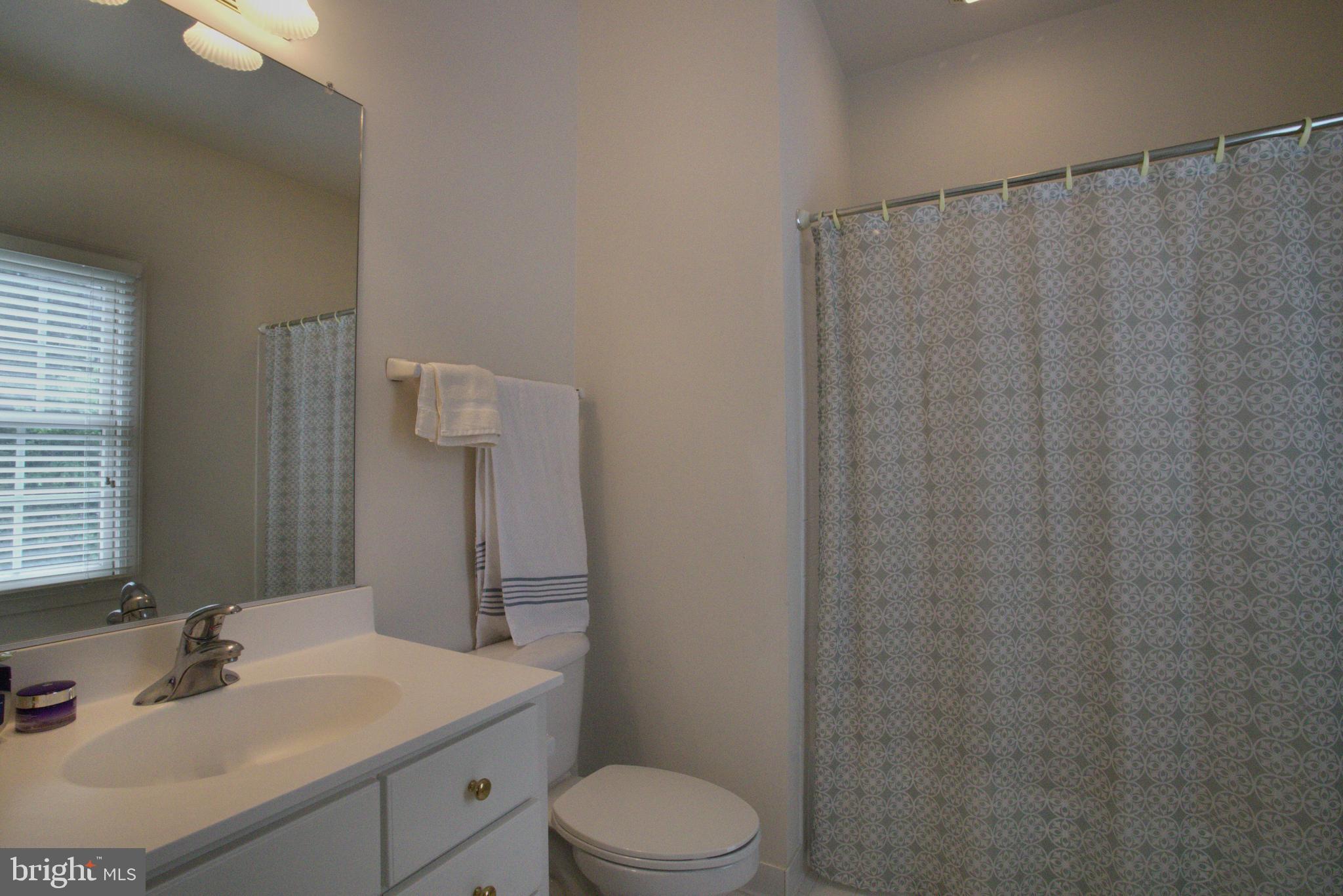 JAMES CREEK - Residential Lease