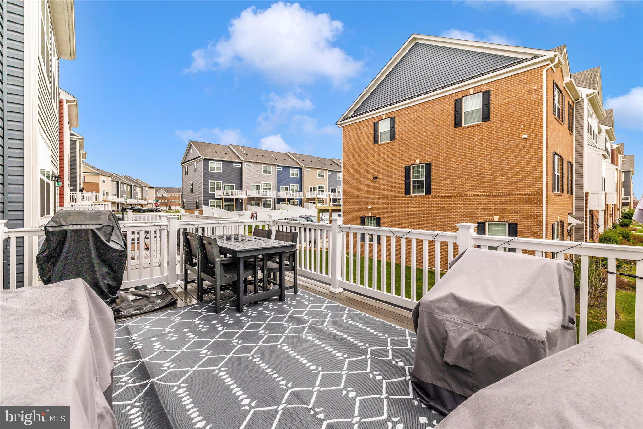 WESTVIEW SOUTH - Residential