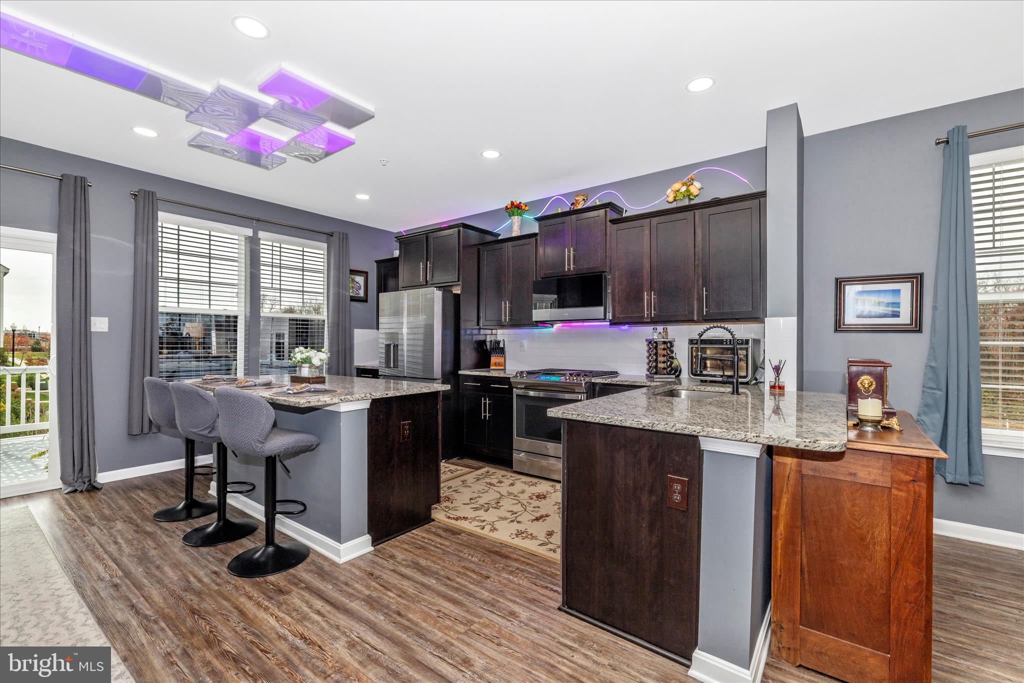 WESTVIEW SOUTH - Residential