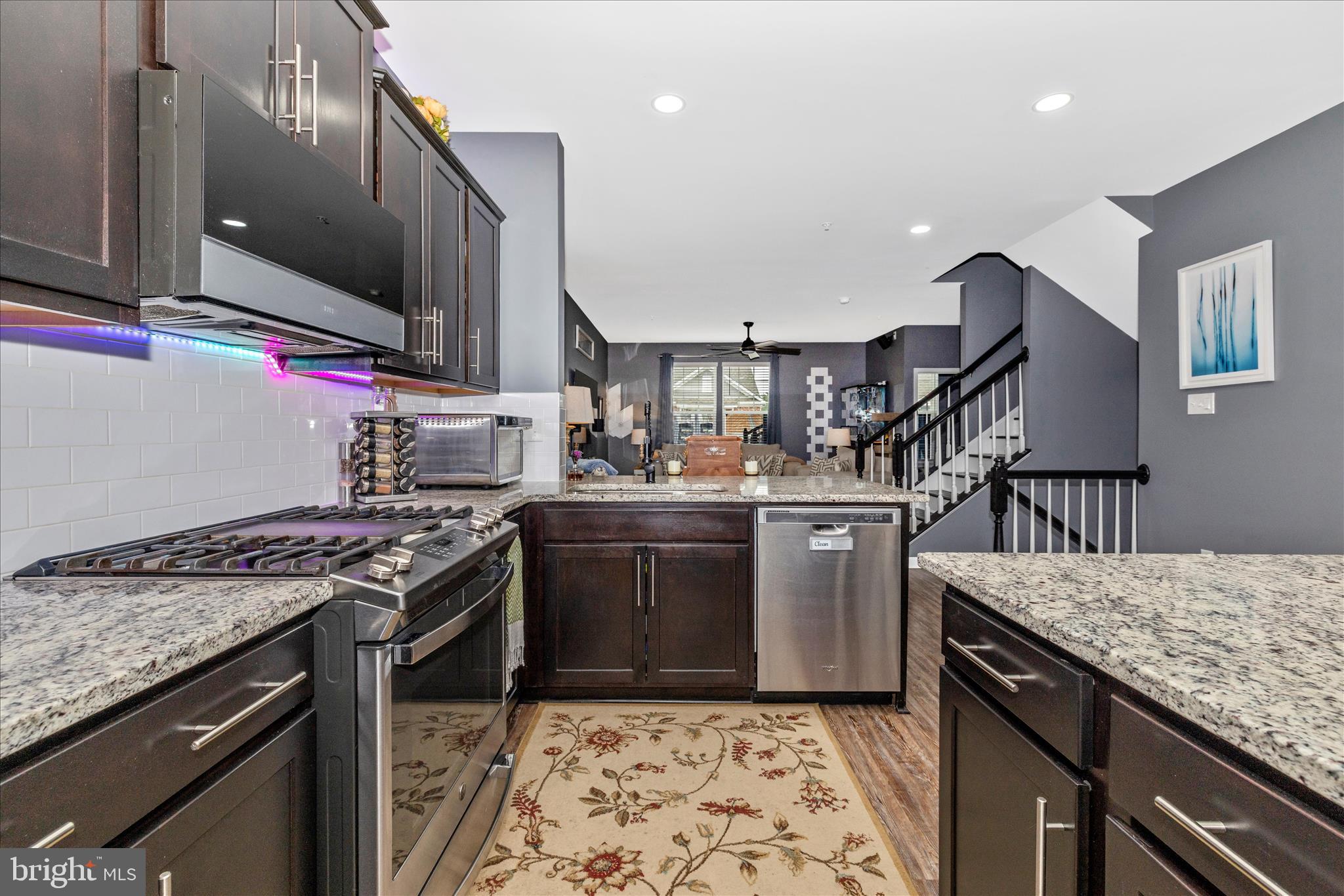 WESTVIEW SOUTH - Residential