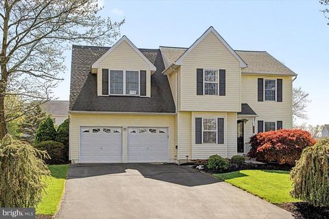 Photo of 112 Trotters Way, DUBLIN, PA 18917 (MLS # PABU2117230)