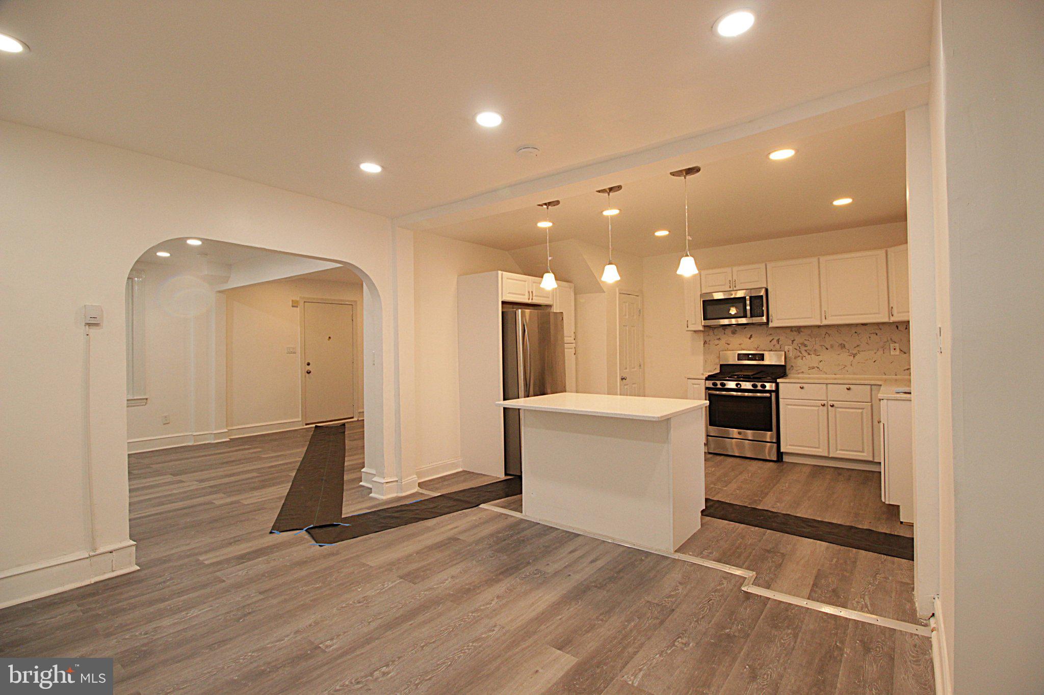 618 POST ROAD