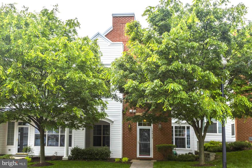 RARE 1 LEVEL HOME W/2 P R I V A T E BEDROOMS & A GARAGE IN SOUGHT AFTER GATED COMMUNITY! PLENTY OF CLOSET SPACE / STORAGE! 2FULL BATHS, WASHER/DRYER & MUDROOM! EZ living! ACROSS FROM COLUMBIA MALL! CLOSE TO MAJOR RTS! EZ ACCESS TO BALTIMORE, DC, FORT MEADE! HOWARD COUNTY SCHOOLS! WALK TO SHOPPING, DINING, ENTERTAINMENT! RENT INCLUDES WATER, SEWER, LAWN, SNOW REMOVAL, CONDO & CPRA FEES, TRSH & RCL!