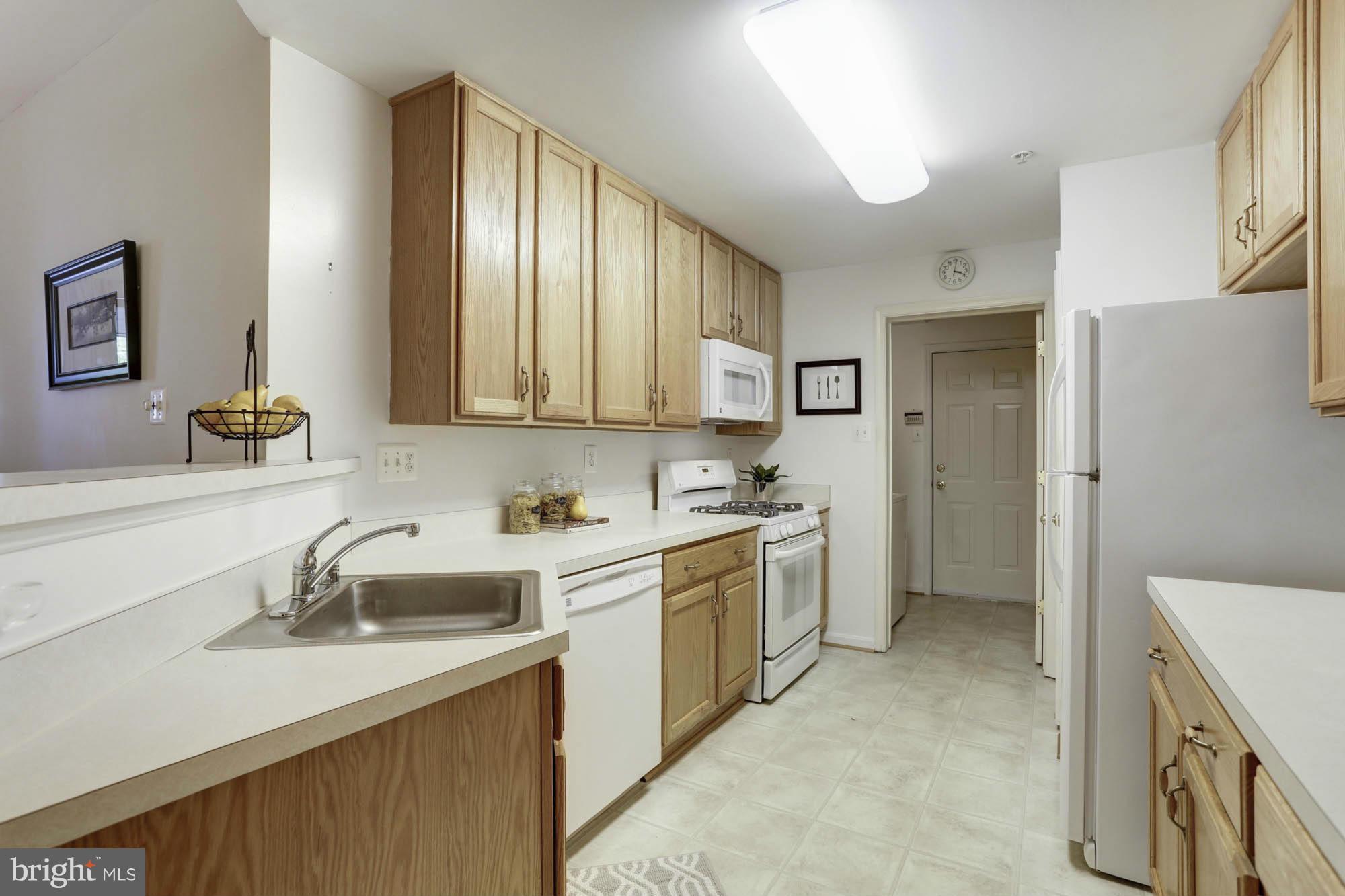 THE WHITNEY TOWN CENTER - Residential Lease