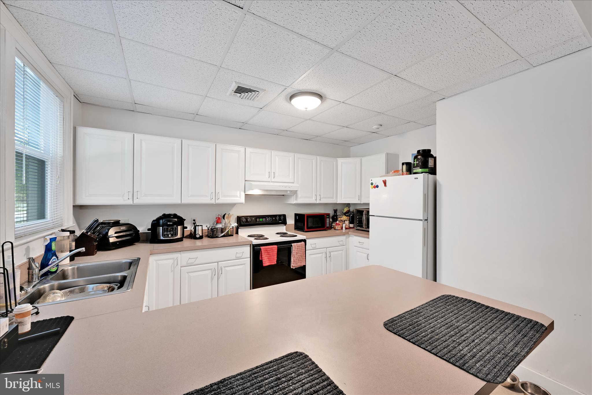 LANCASTER NORTHEAST - Residential Income