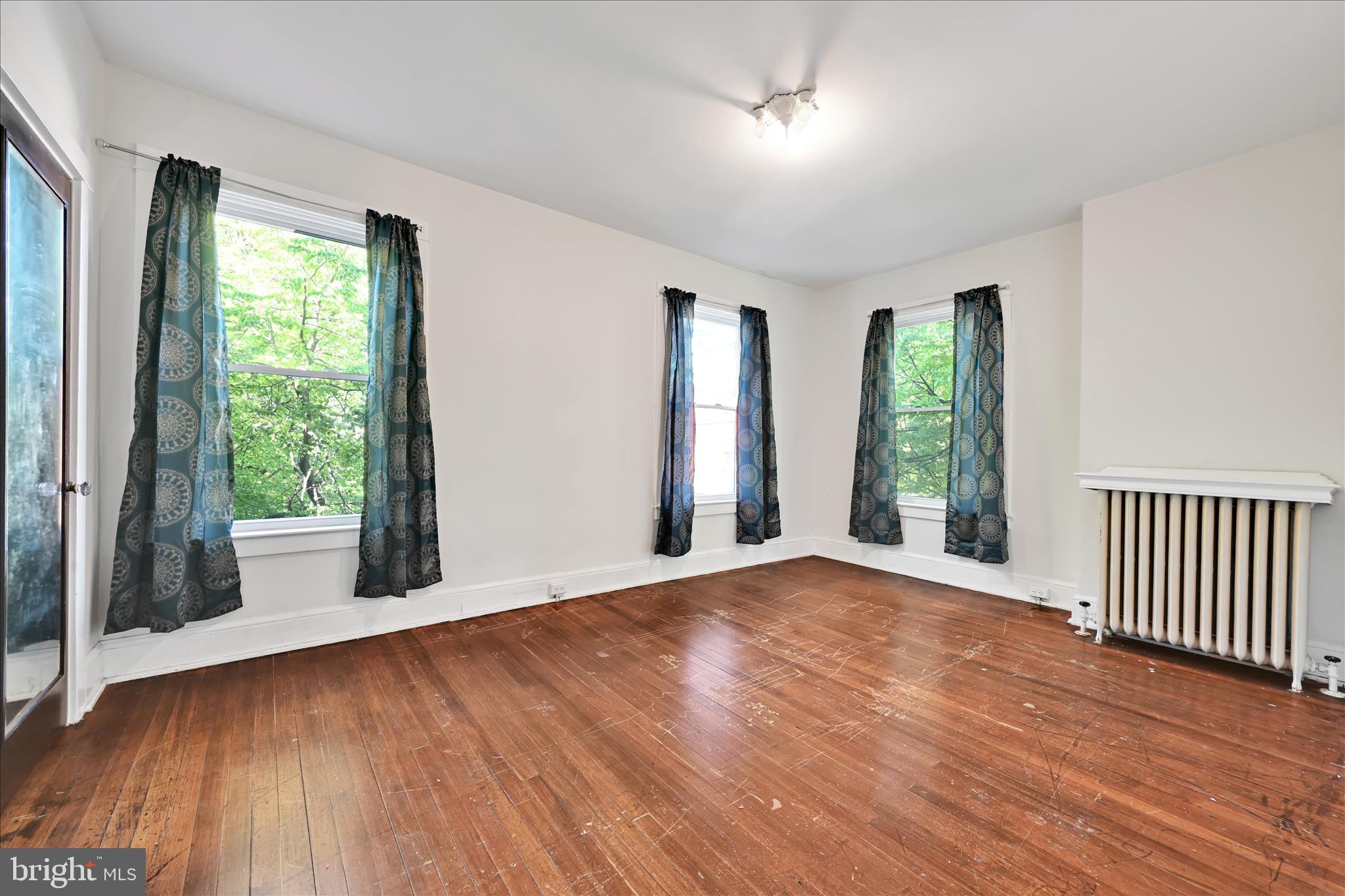 LANCASTER NORTHEAST - Residential Income